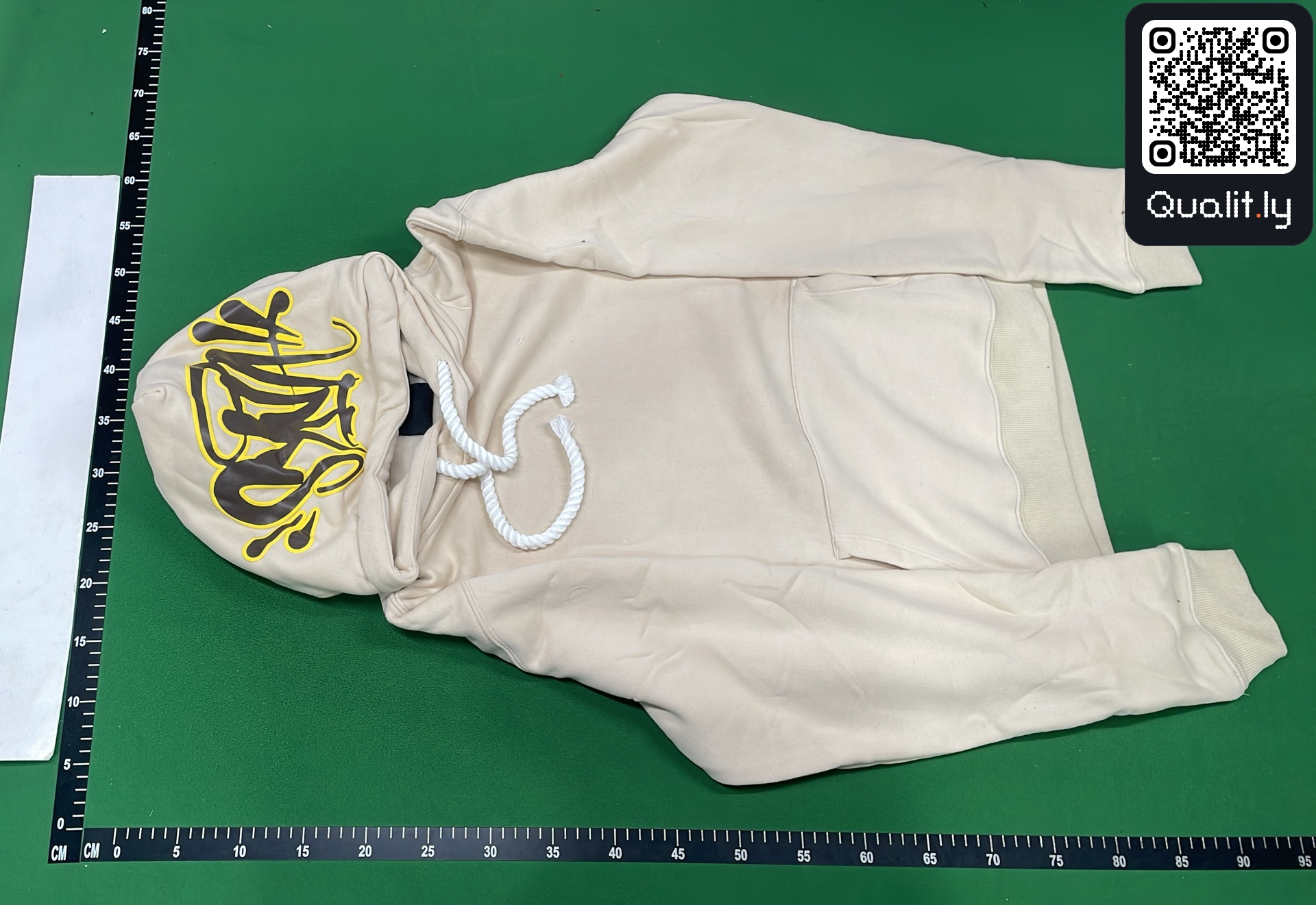 运动套装 QC 照片 2 / 86