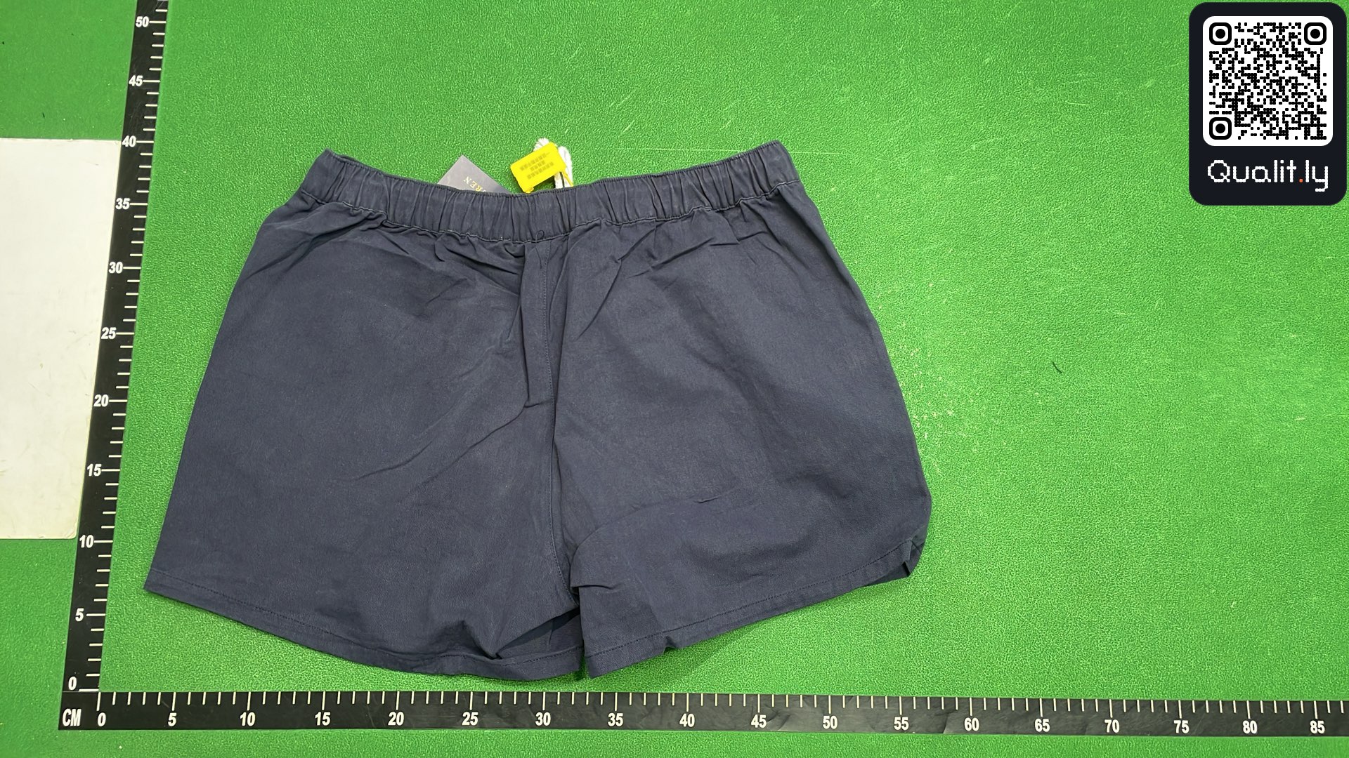 Pantaloncini — foto QC 3 di 4