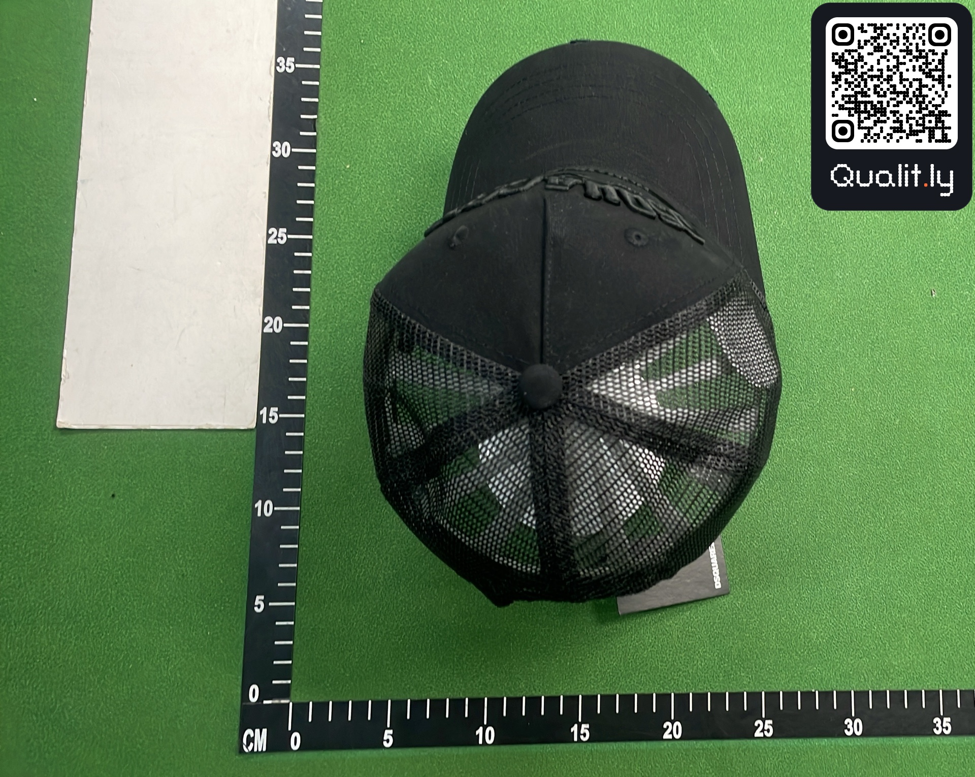 Casquette — photo QC 2 sur 9
