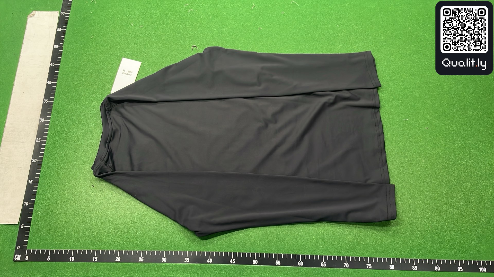 T-Shirt — QC-Foto 3 von 4