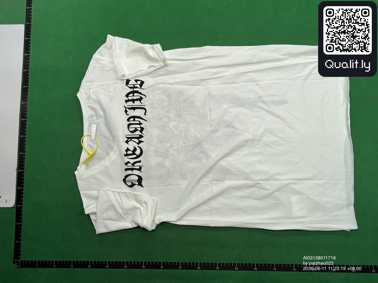 Camiseta — foto QC 2 de 4