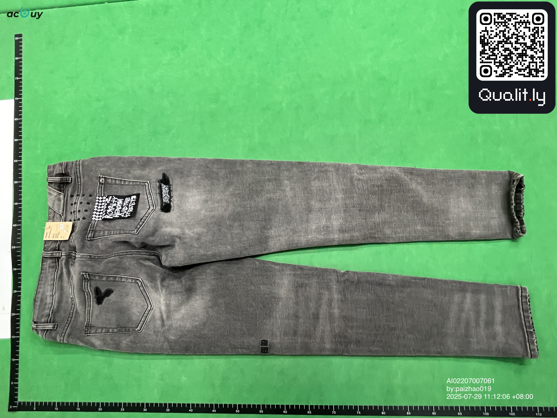 Jeans — QC-foto 2 van 20