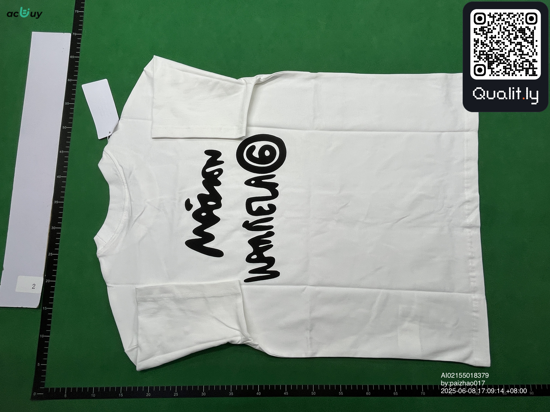 T-Shirt — QC-Foto 2 von 4