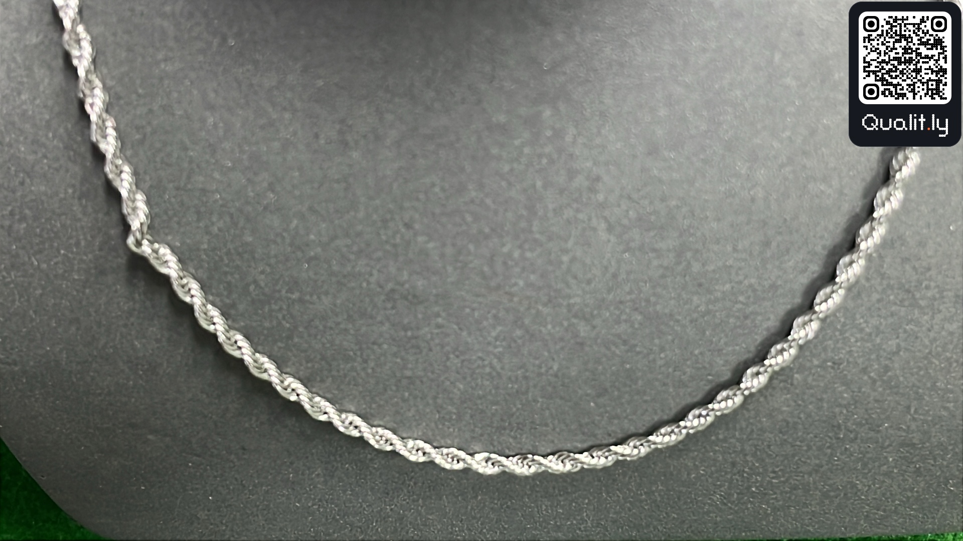 Jewelry QC photo 2 of 6