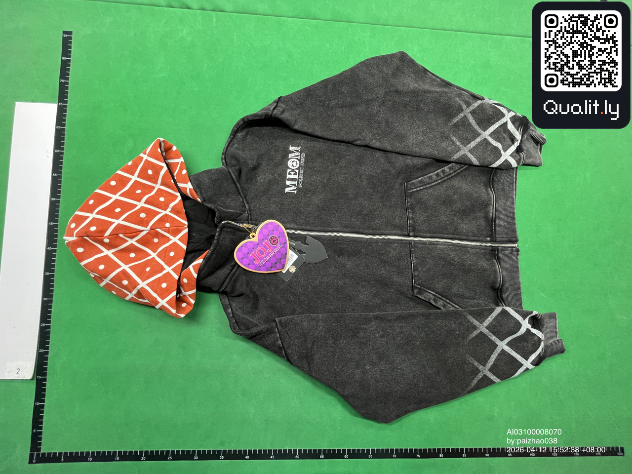连帽卫衣 QC 照片 3 / 4