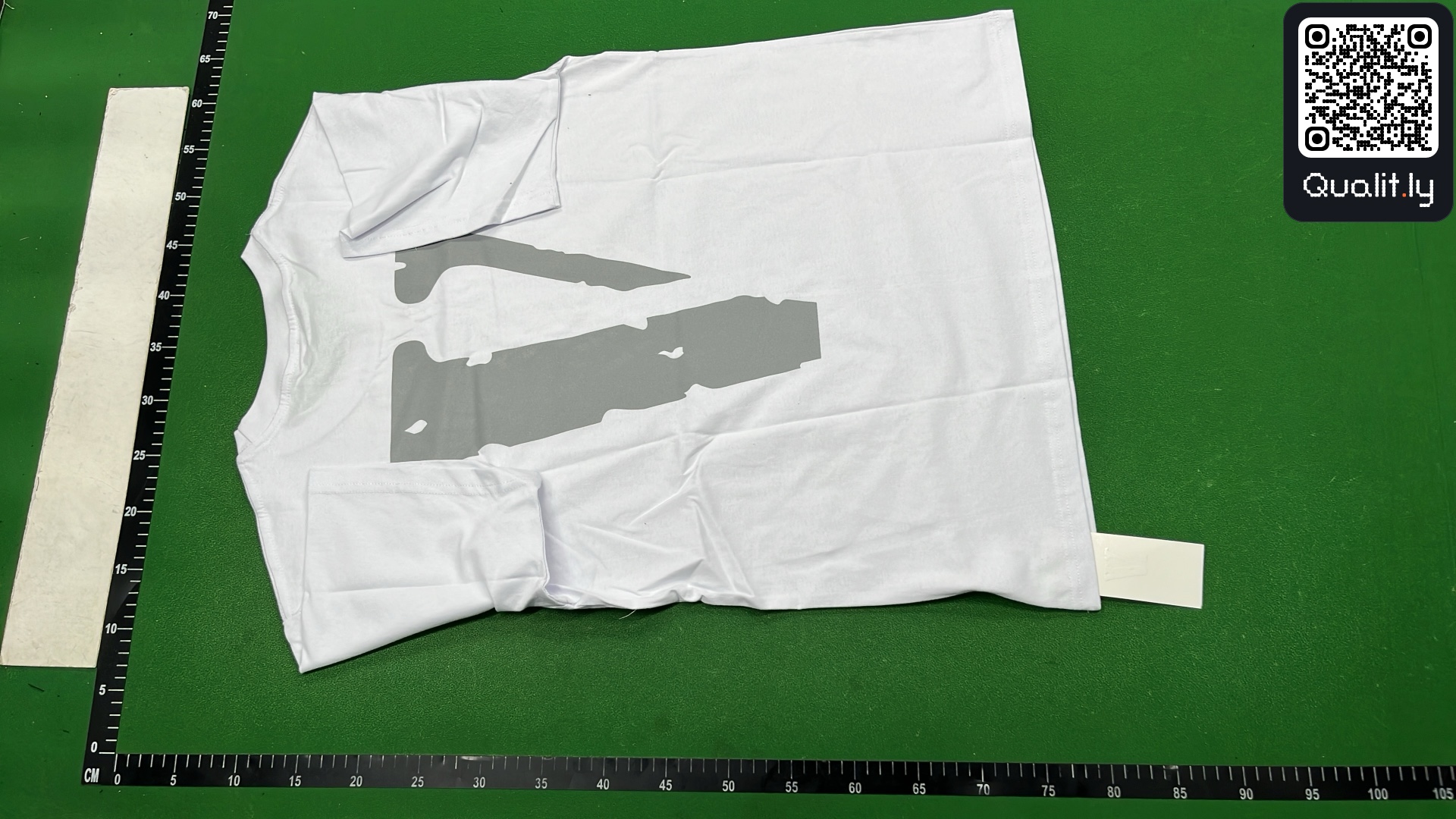 T-shirt — photo QC 3 sur 8