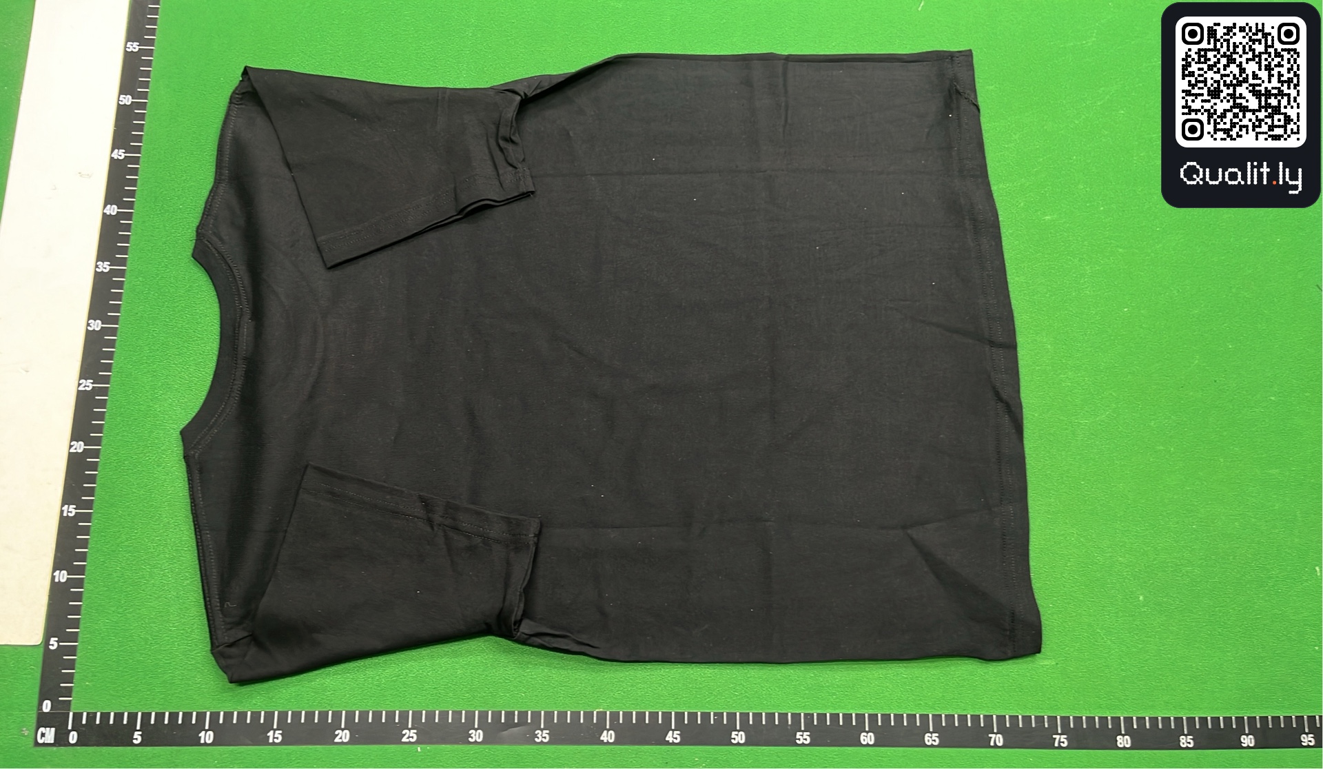 T-Shirt — QC-Foto 3 von 12