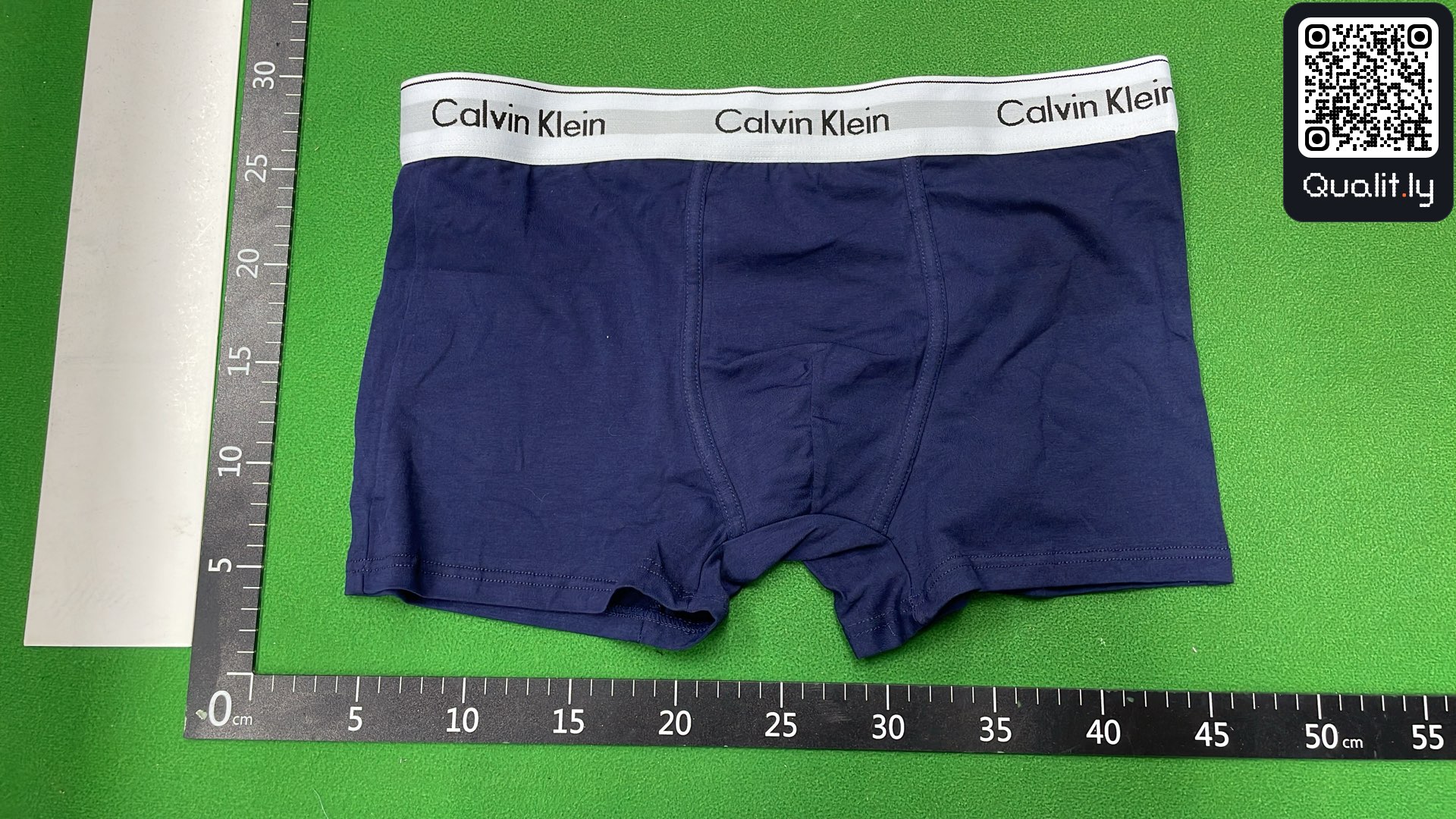 Foto QC 2 di 261