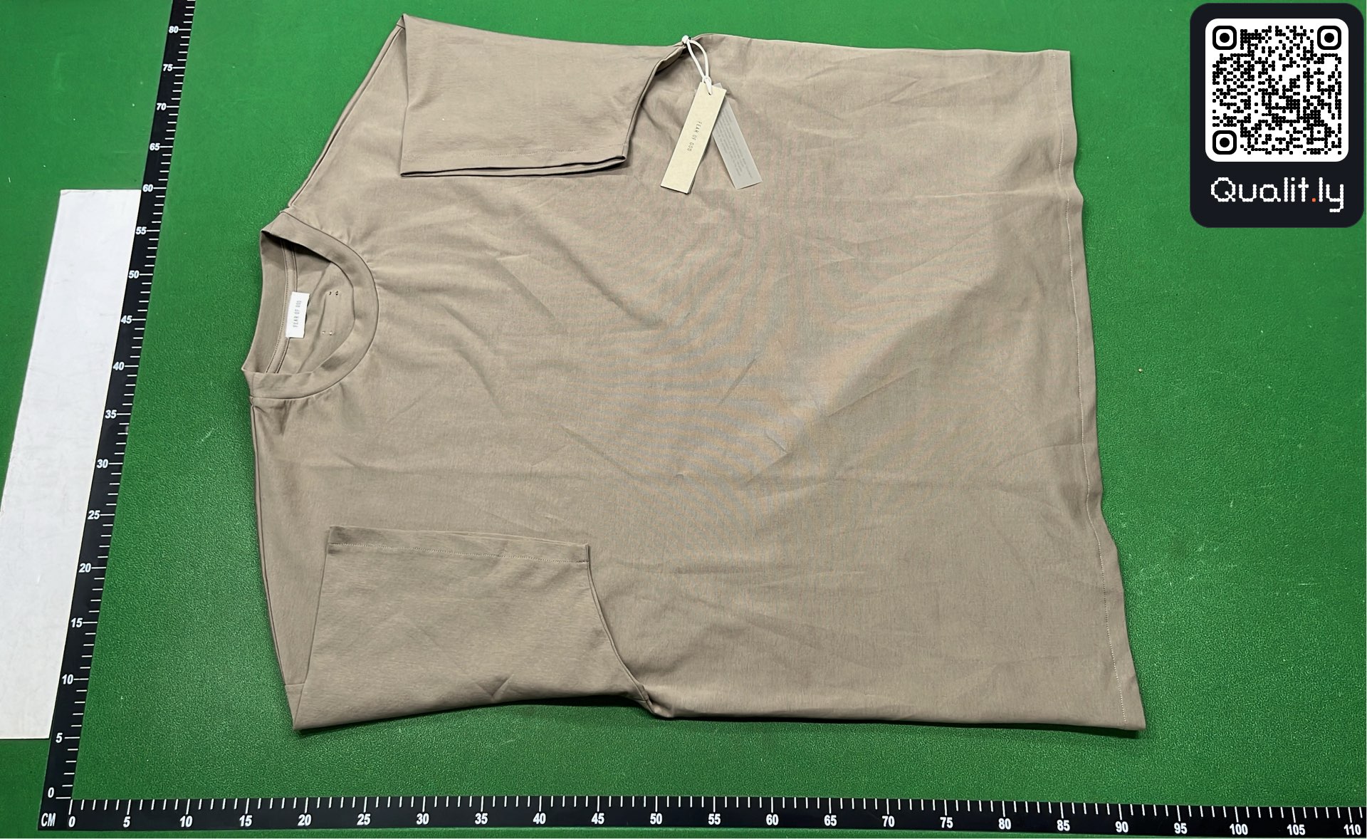 T-shirt — photo QC 2 sur 8