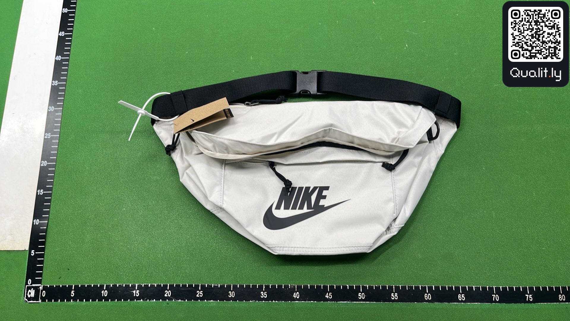 Bag QC photo 1 of 3