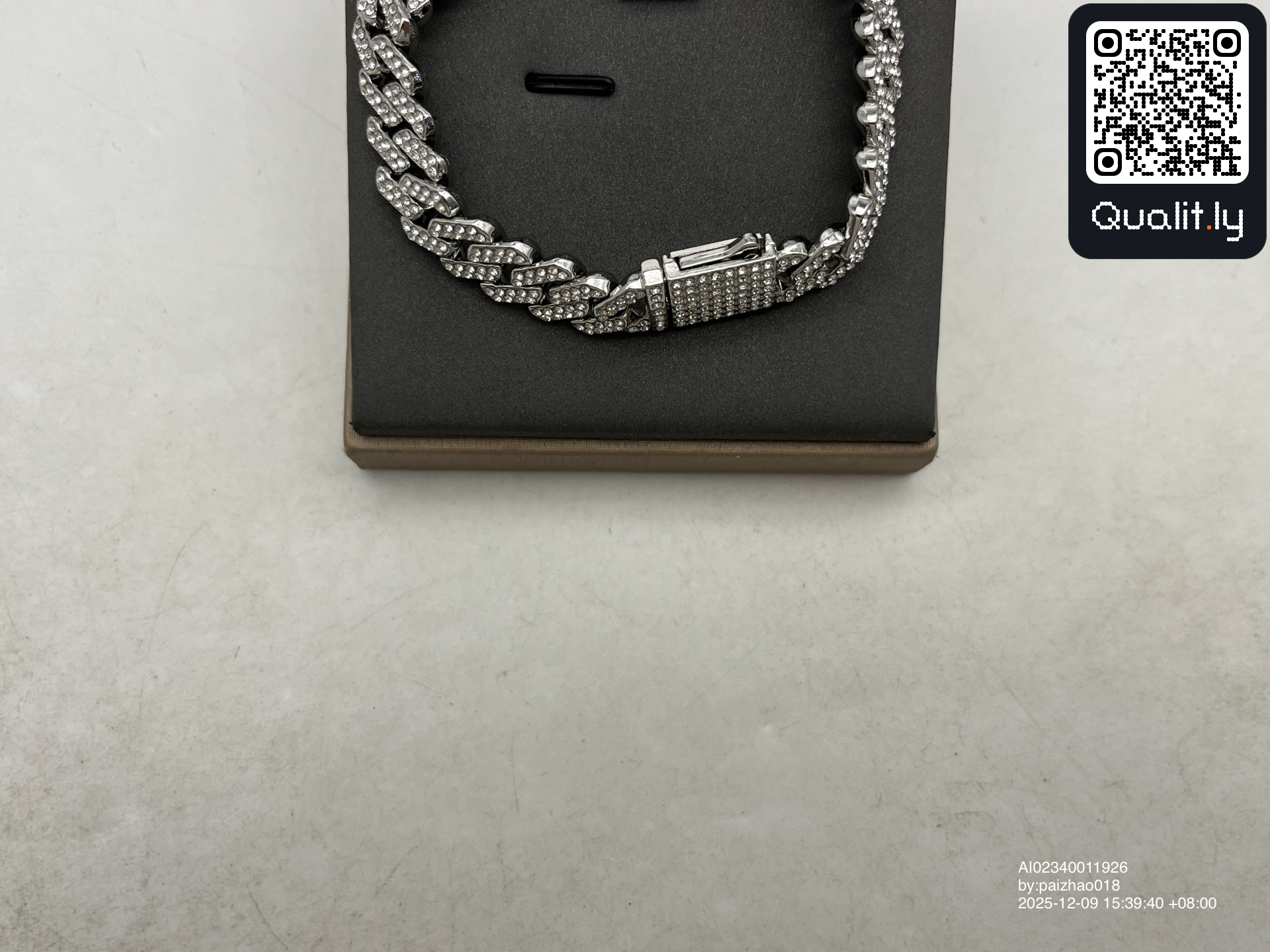 Jewelry QC photo 2 of 6