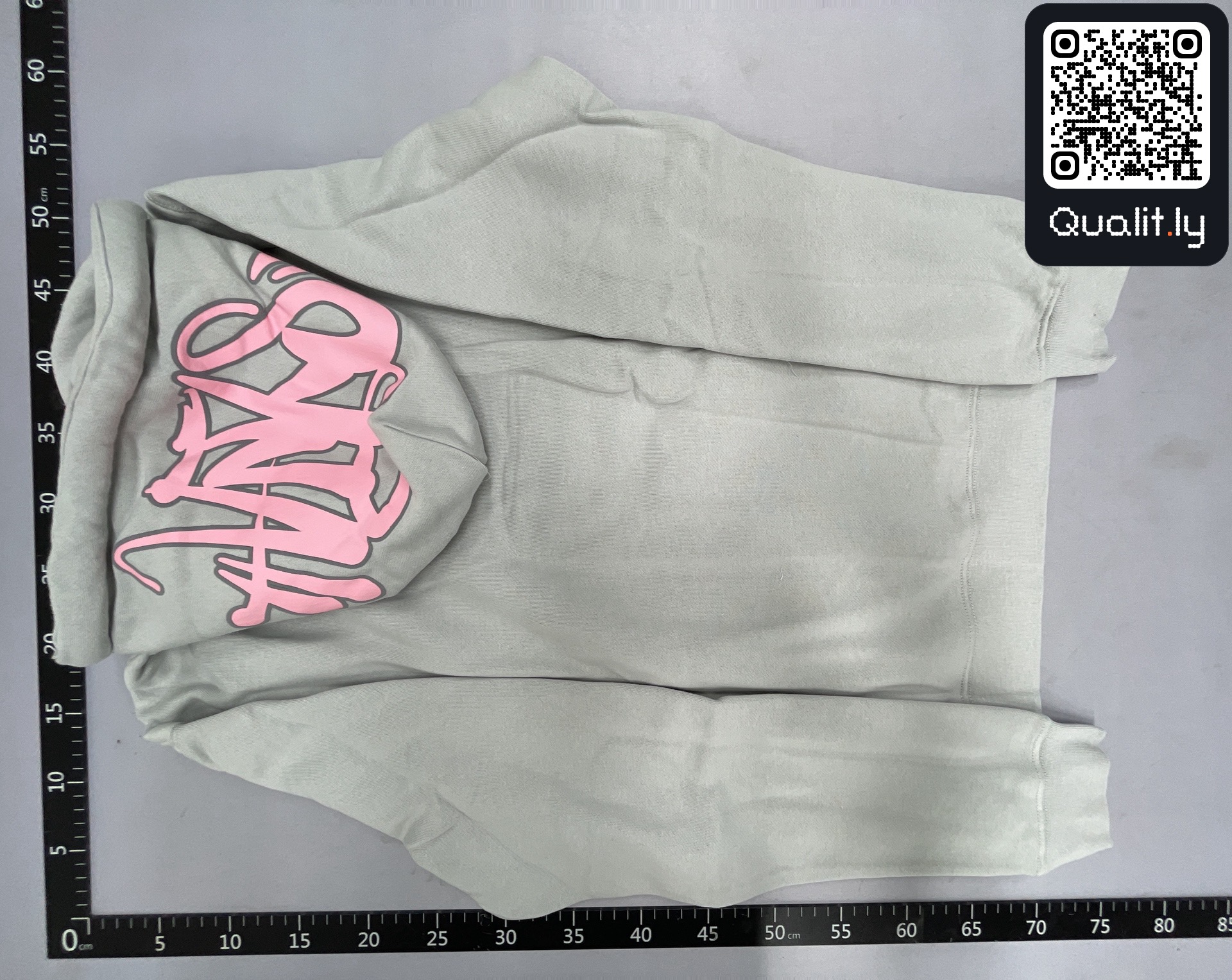 Hoodie QC photo 1 of 254