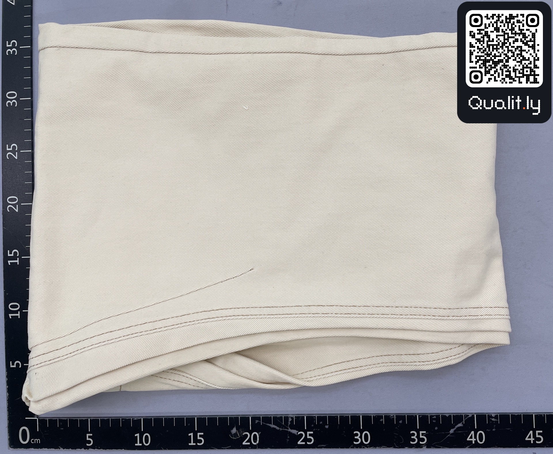 Jeans — foto QC 1 di 12