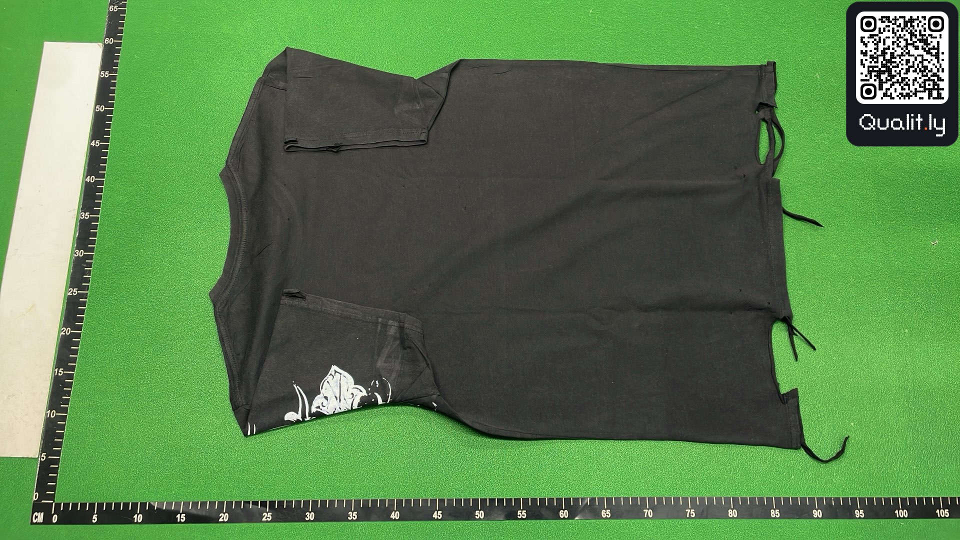 T-shirt — foto QC 3 di 4
