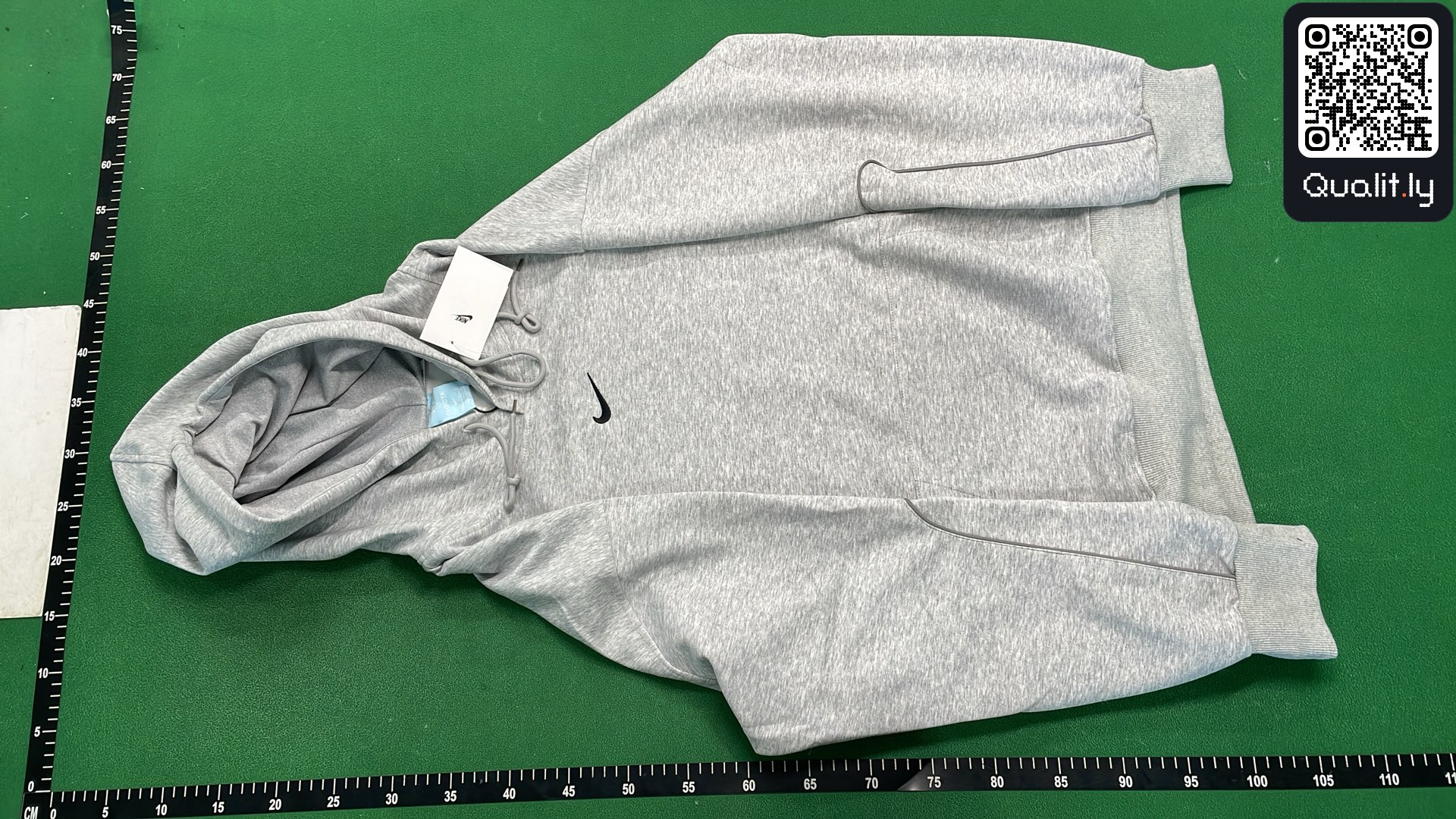 Hoodie — QC-foto 2 av 40