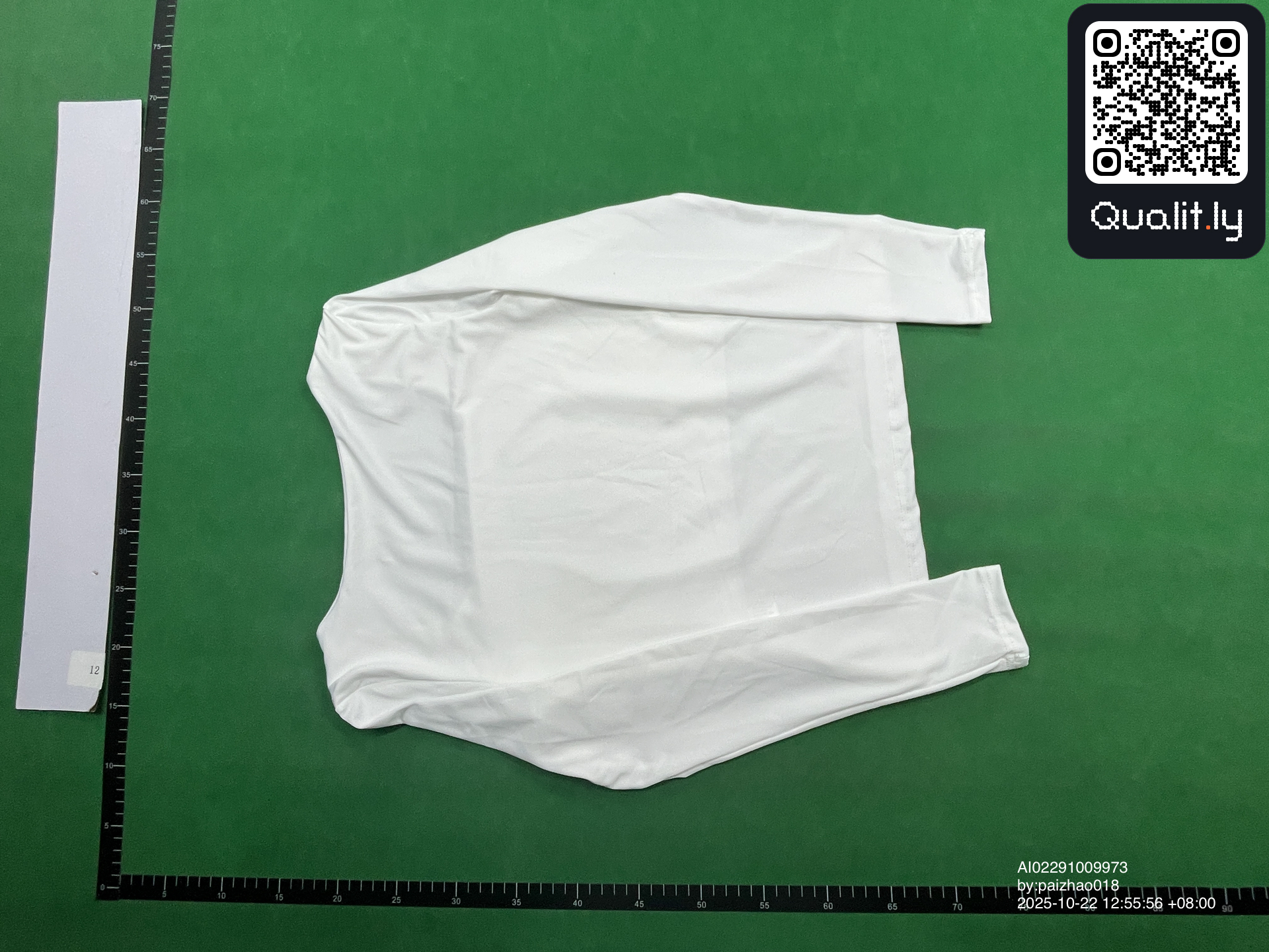 T-shirt — photo QC 2 sur 12