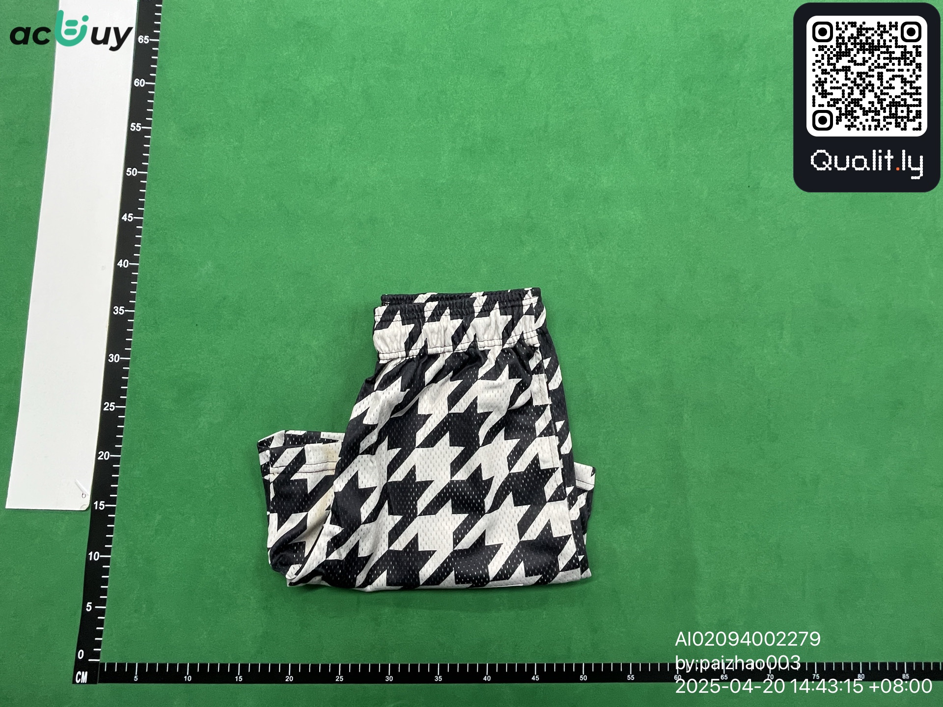 Shorts — QC-foto 1 av 4