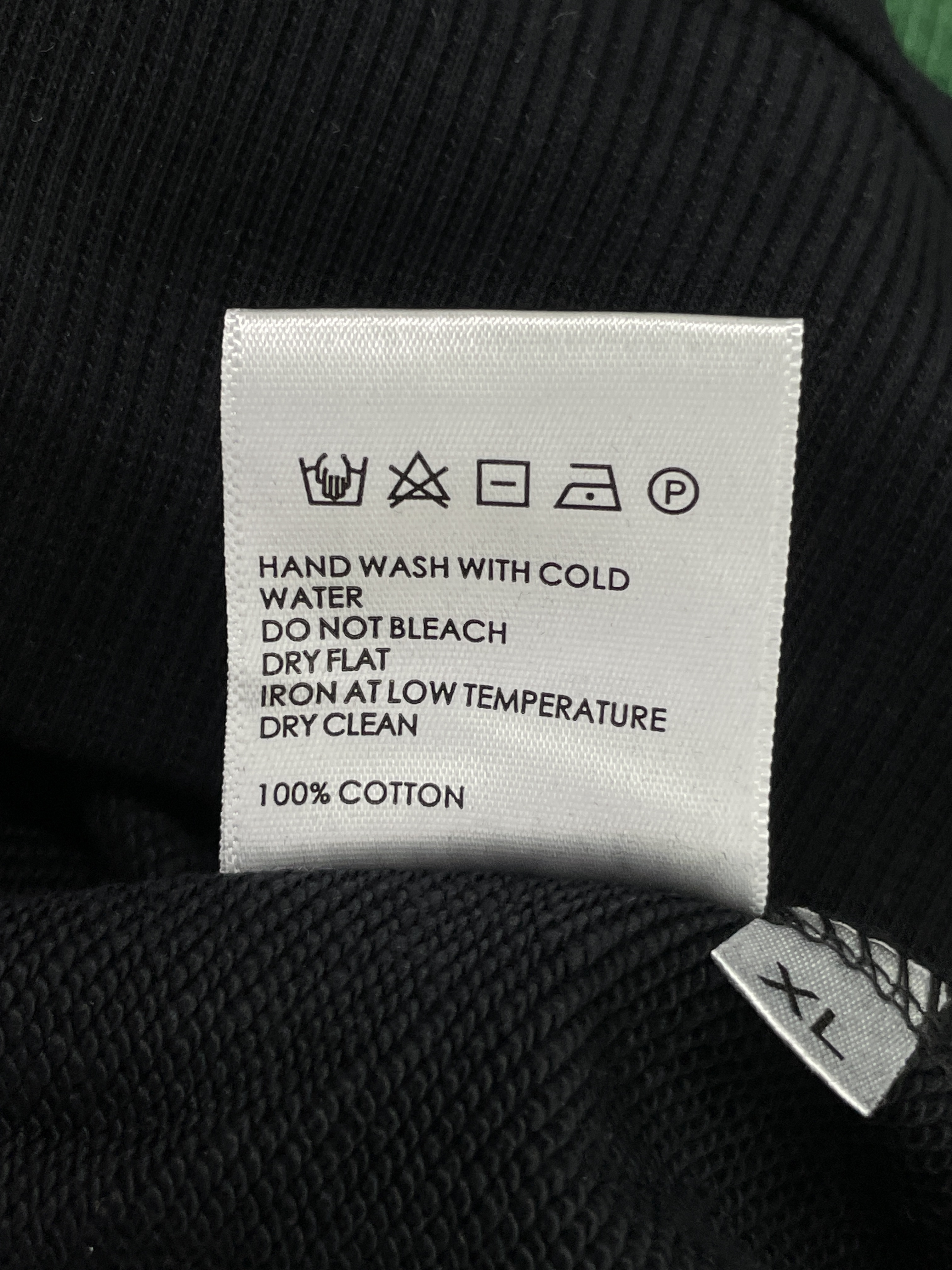 Hoodie — QC-Foto 3 von 83