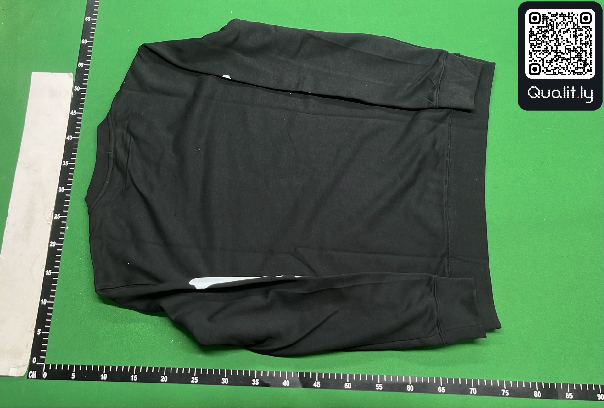 Sweater QC photo 3 of 106