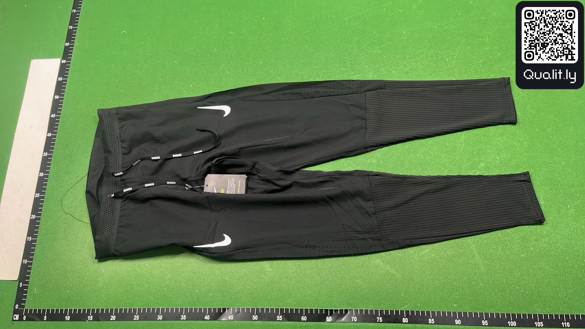 Pants QC photo 2 of 8
