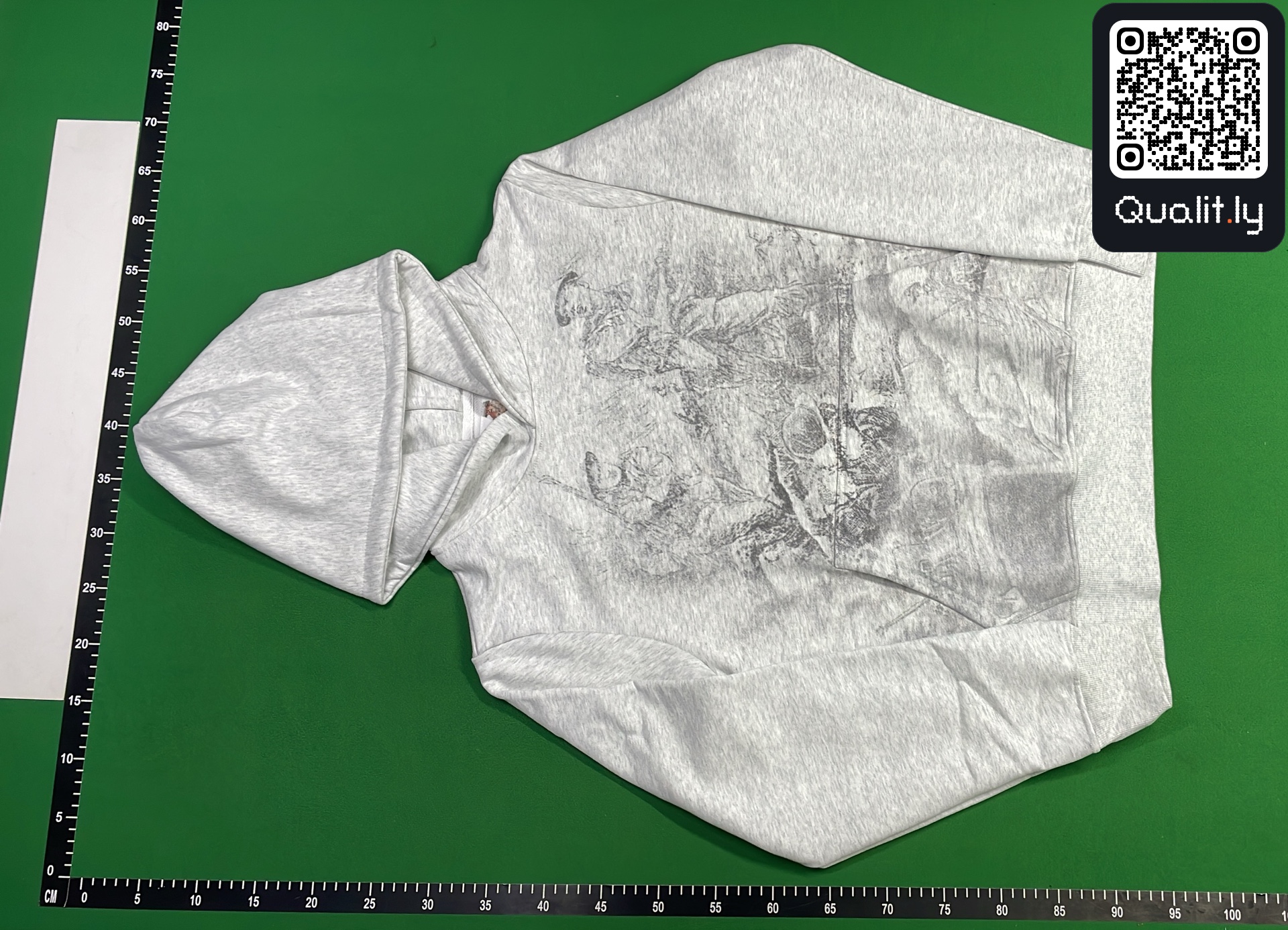 卫衣 QC 照片 2 / 4