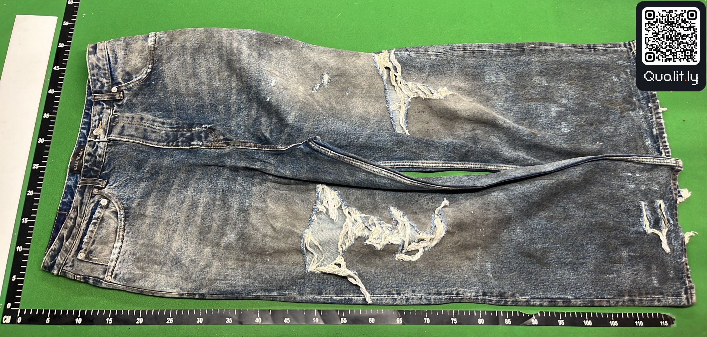 Jeans — QC-foto 2 van 4