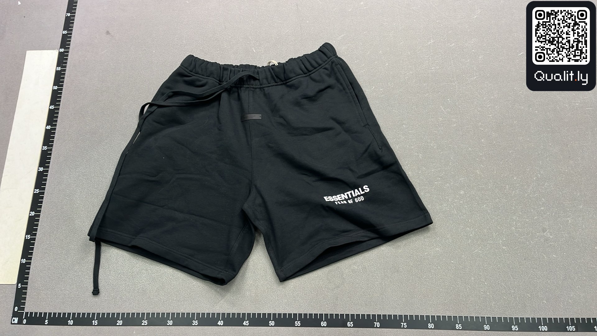 Shorts QC photo 2 of 8