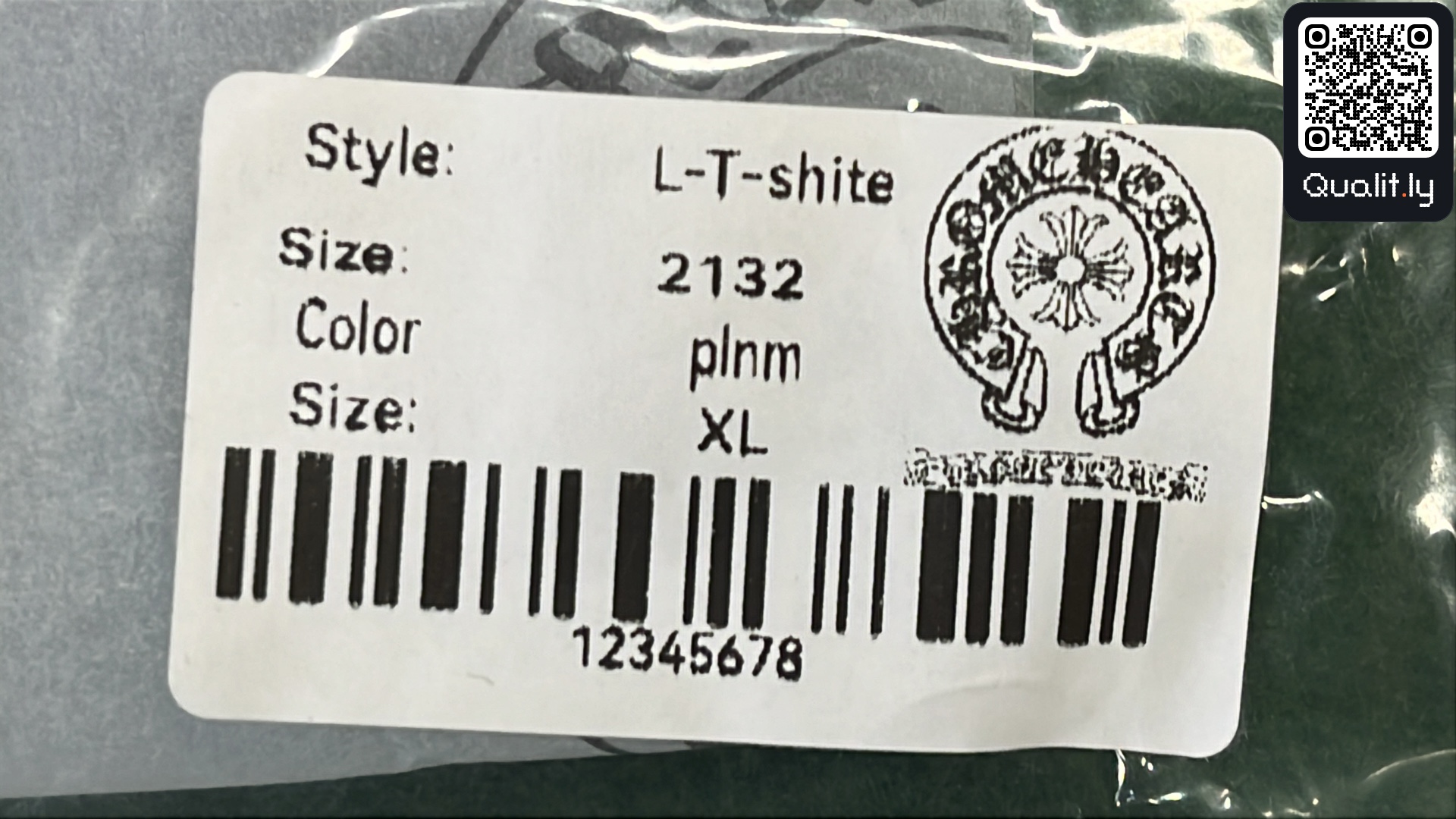 T-shirt — foto QC 1 de 4
