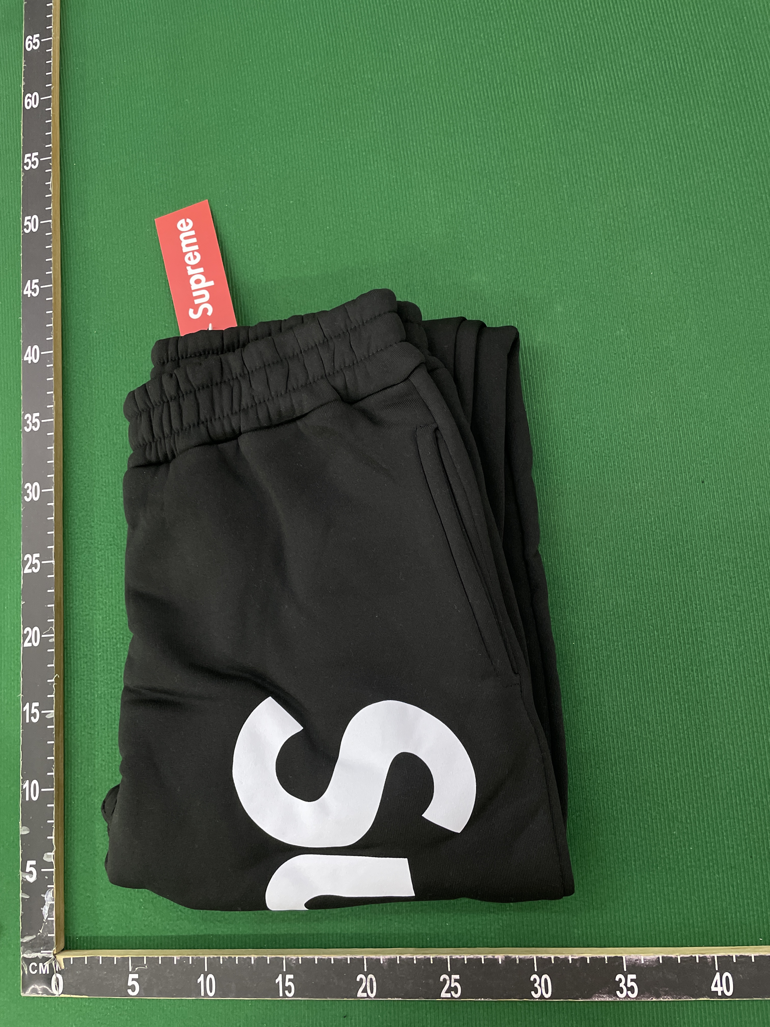 Pants QC photo 1 of 5