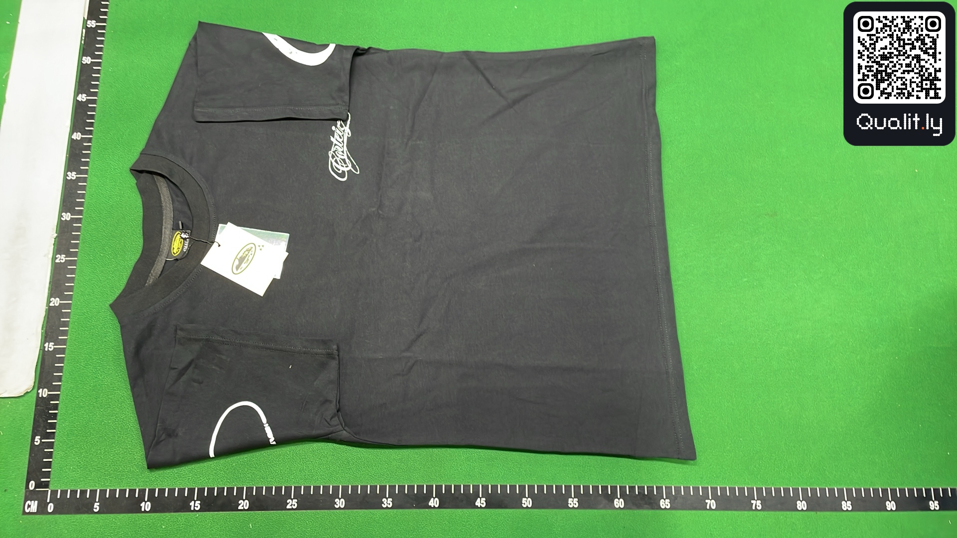 T恤 QC 照片 2 / 16