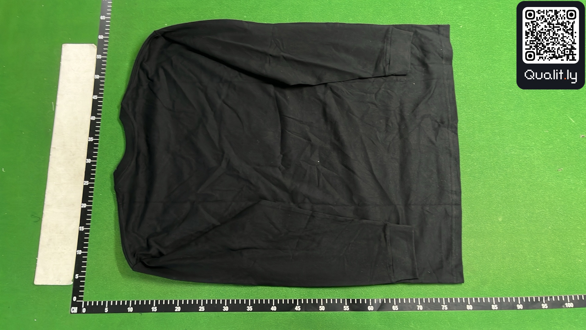 Sweater QC photo 3 of 4