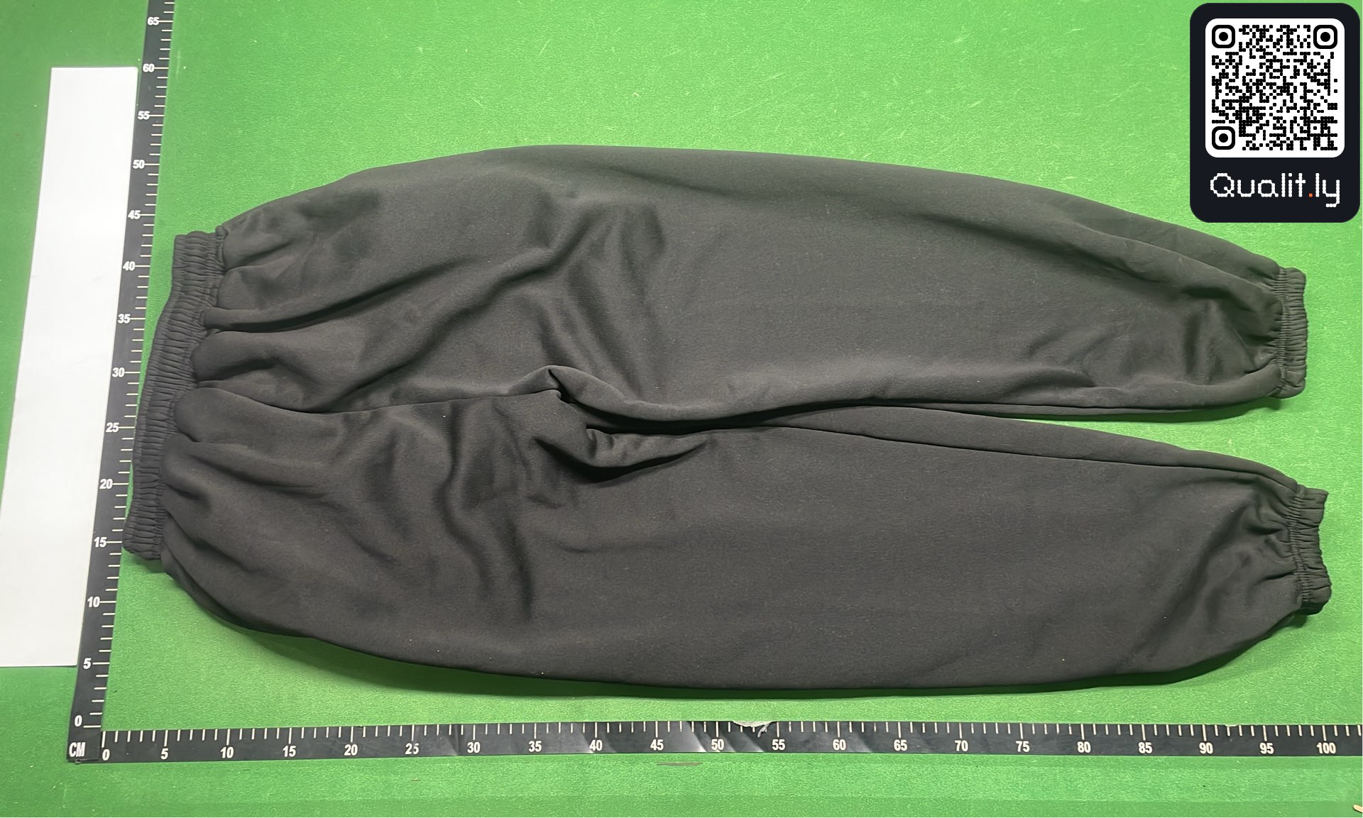 Pants QC photo 2 of 15