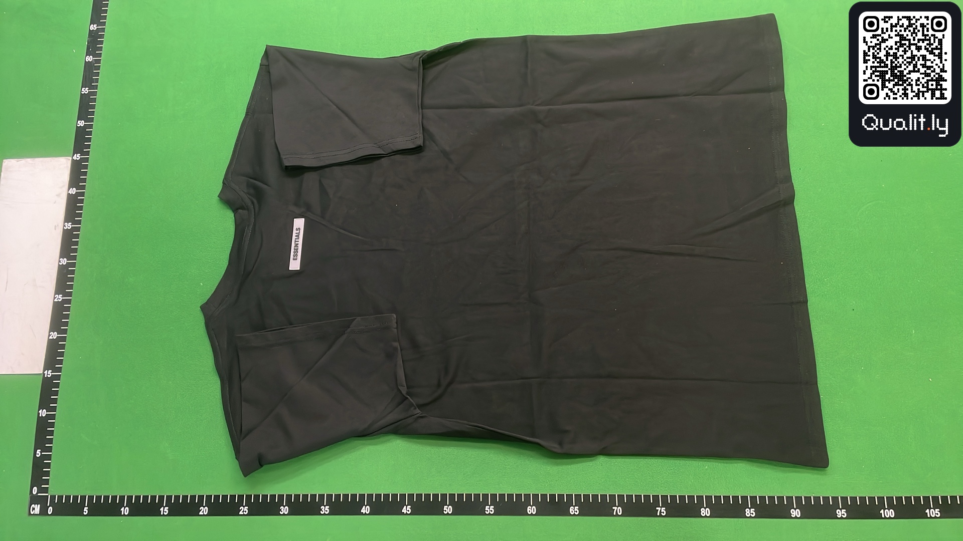 Shorts QC photo 3 of 80