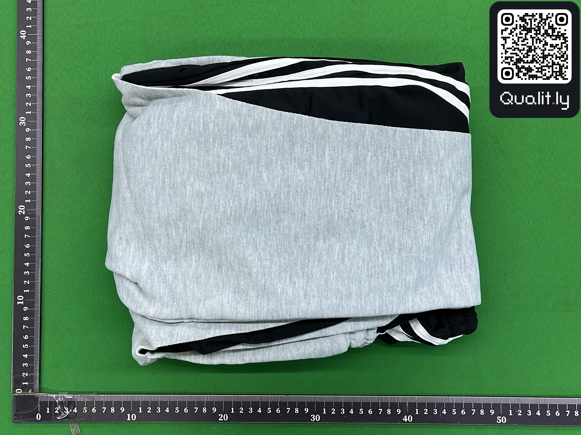 长裤 QC 照片 1 / 4