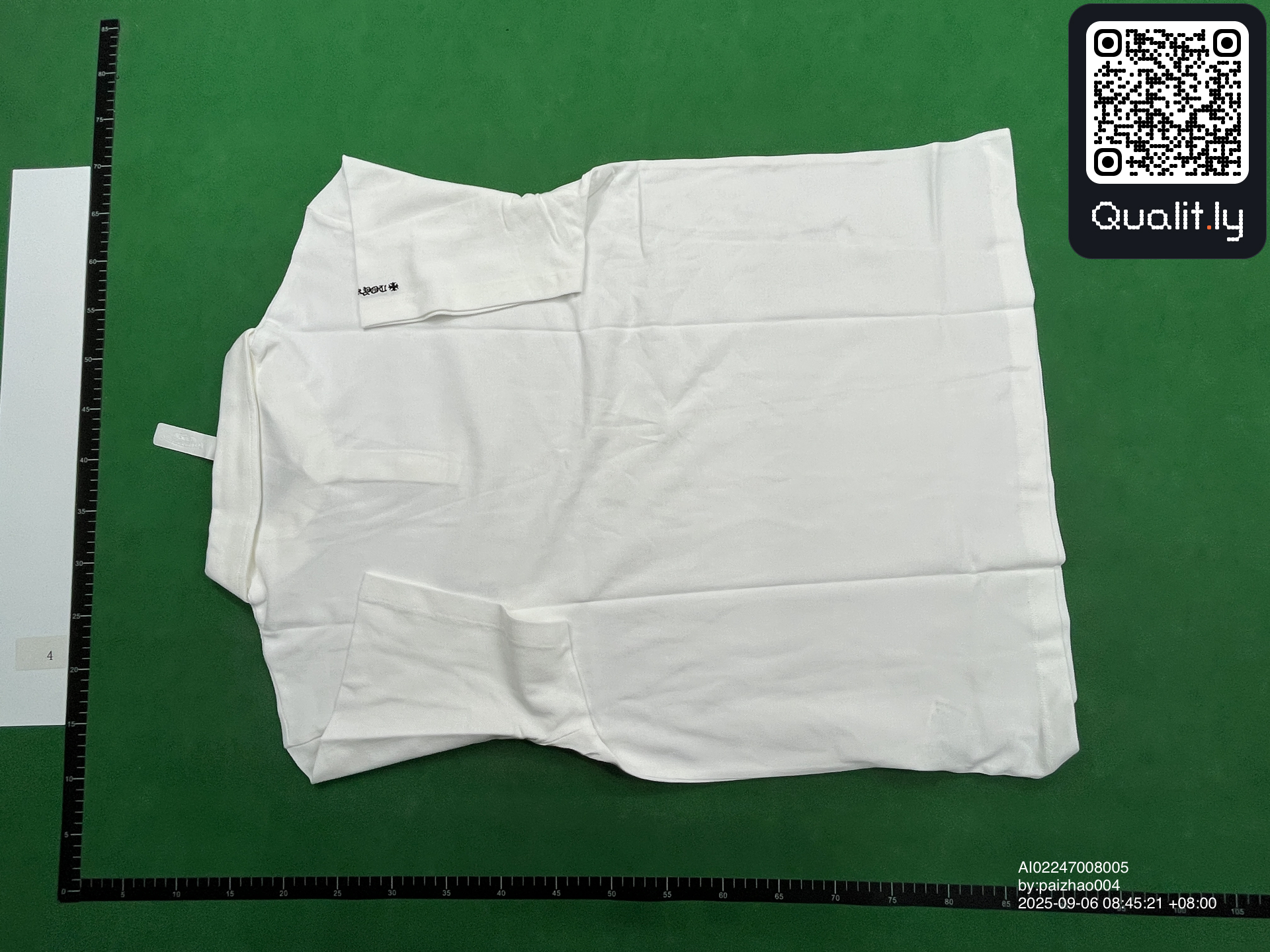 T-Shirt — QC-Foto 2 von 4