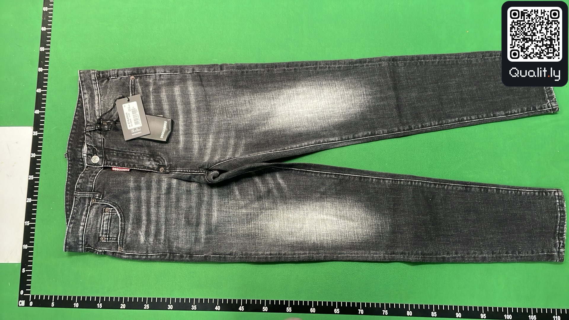 牛仔裤 QC 照片 2 / 16