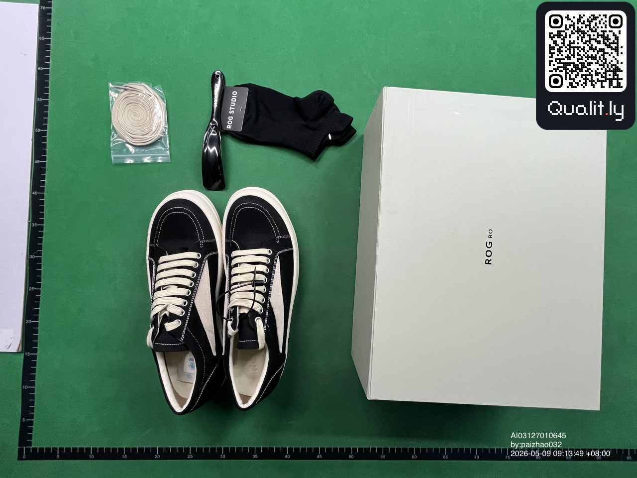 Sneakers — QC-foto 1 av 30