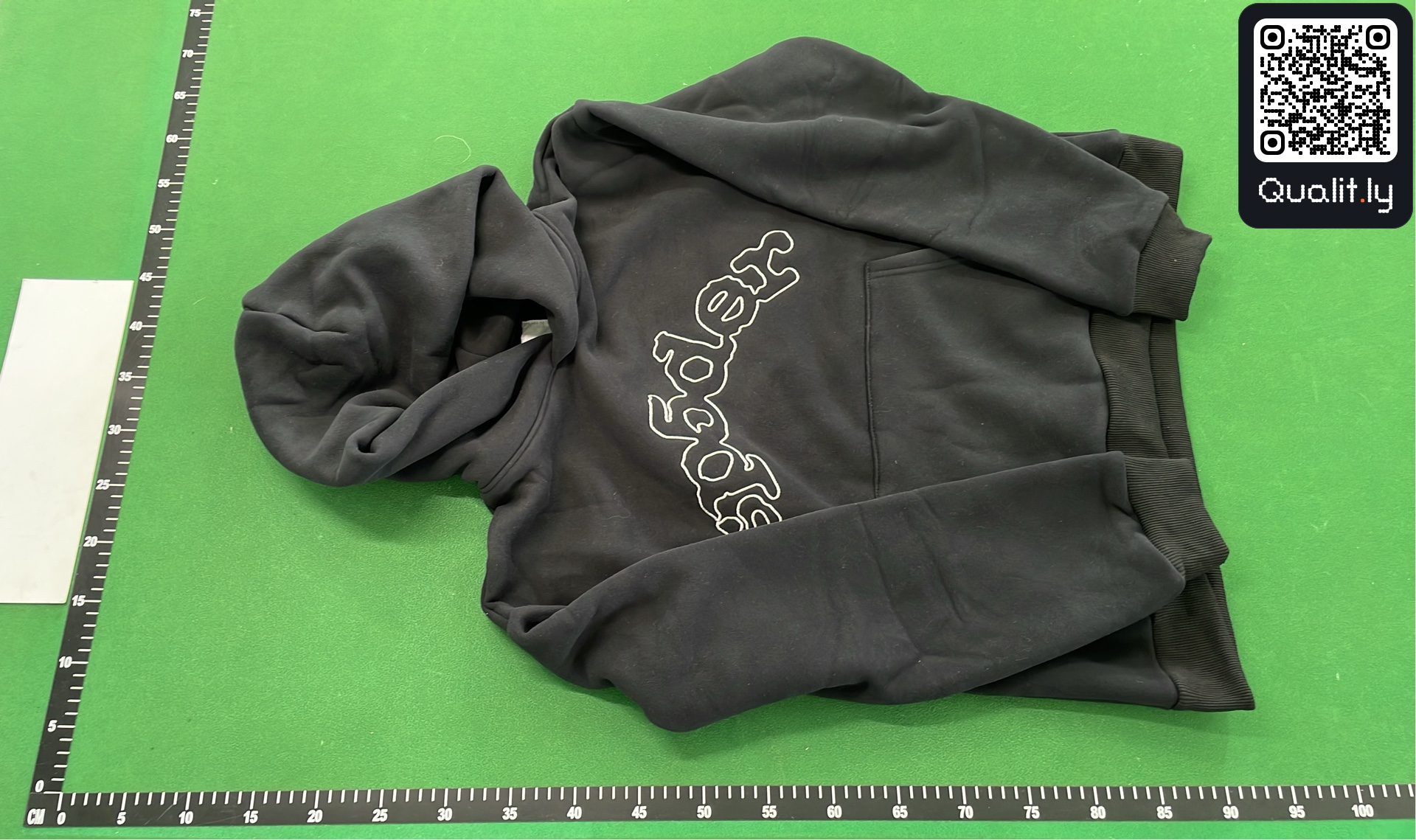 Hoodie — QC-foto 2 av 4