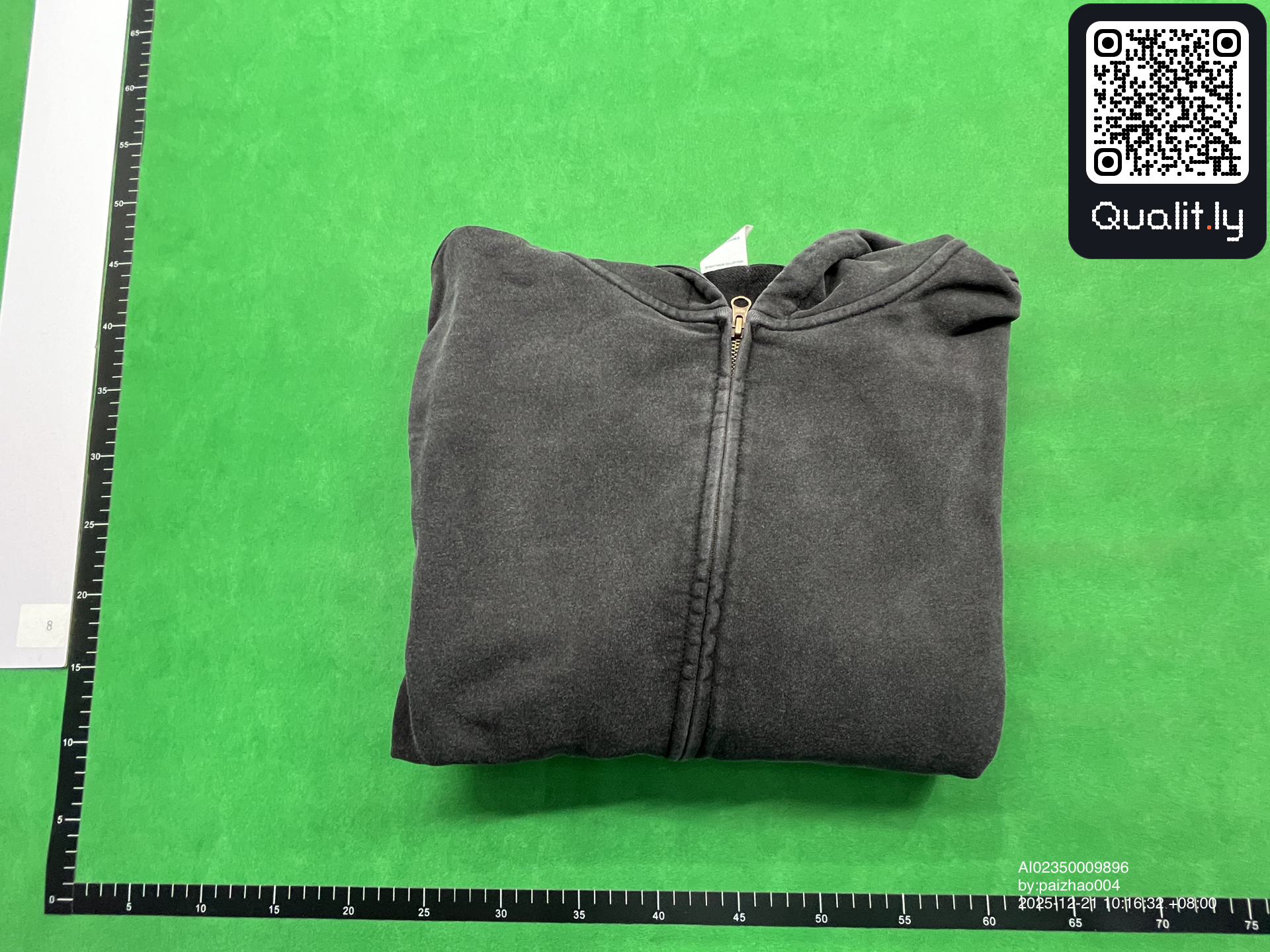 卫衣 QC 照片 1 / 14