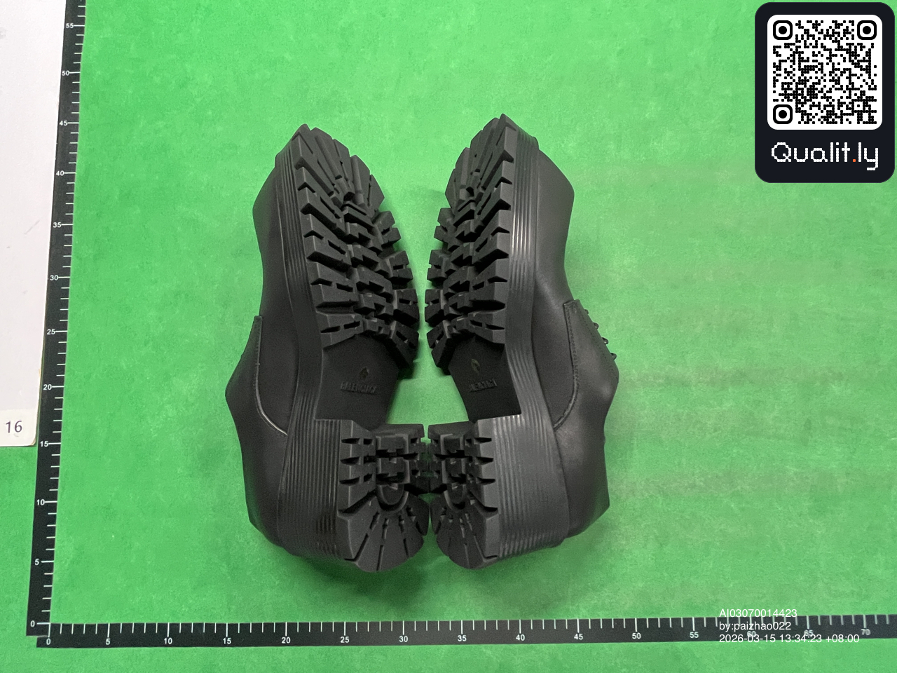 Sneakersy — zdjęcie QC 3 z 6