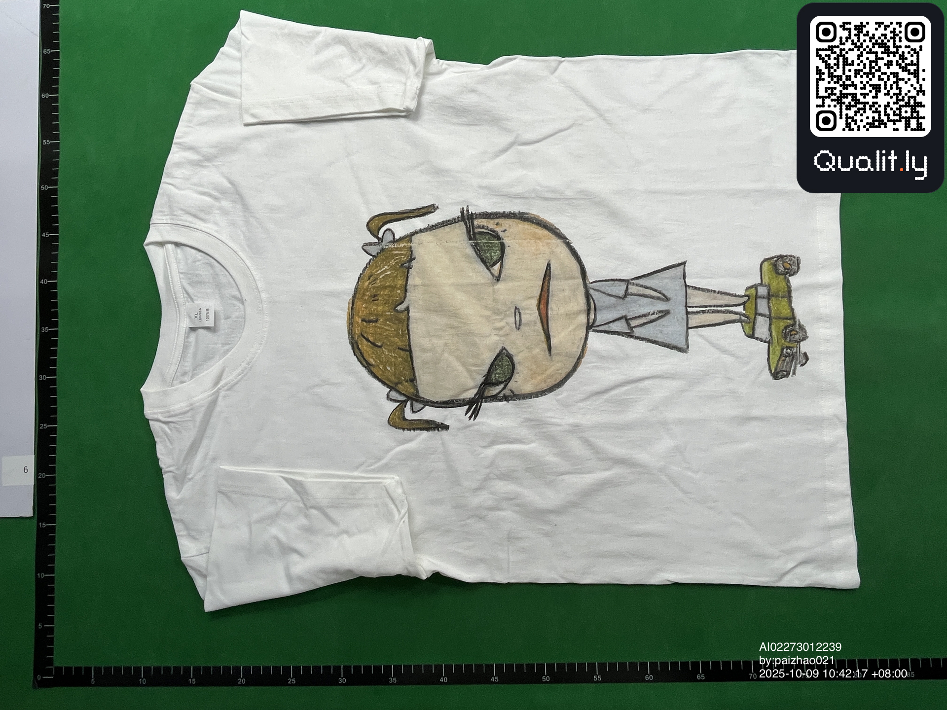 T-shirt QC photo 3 of 10