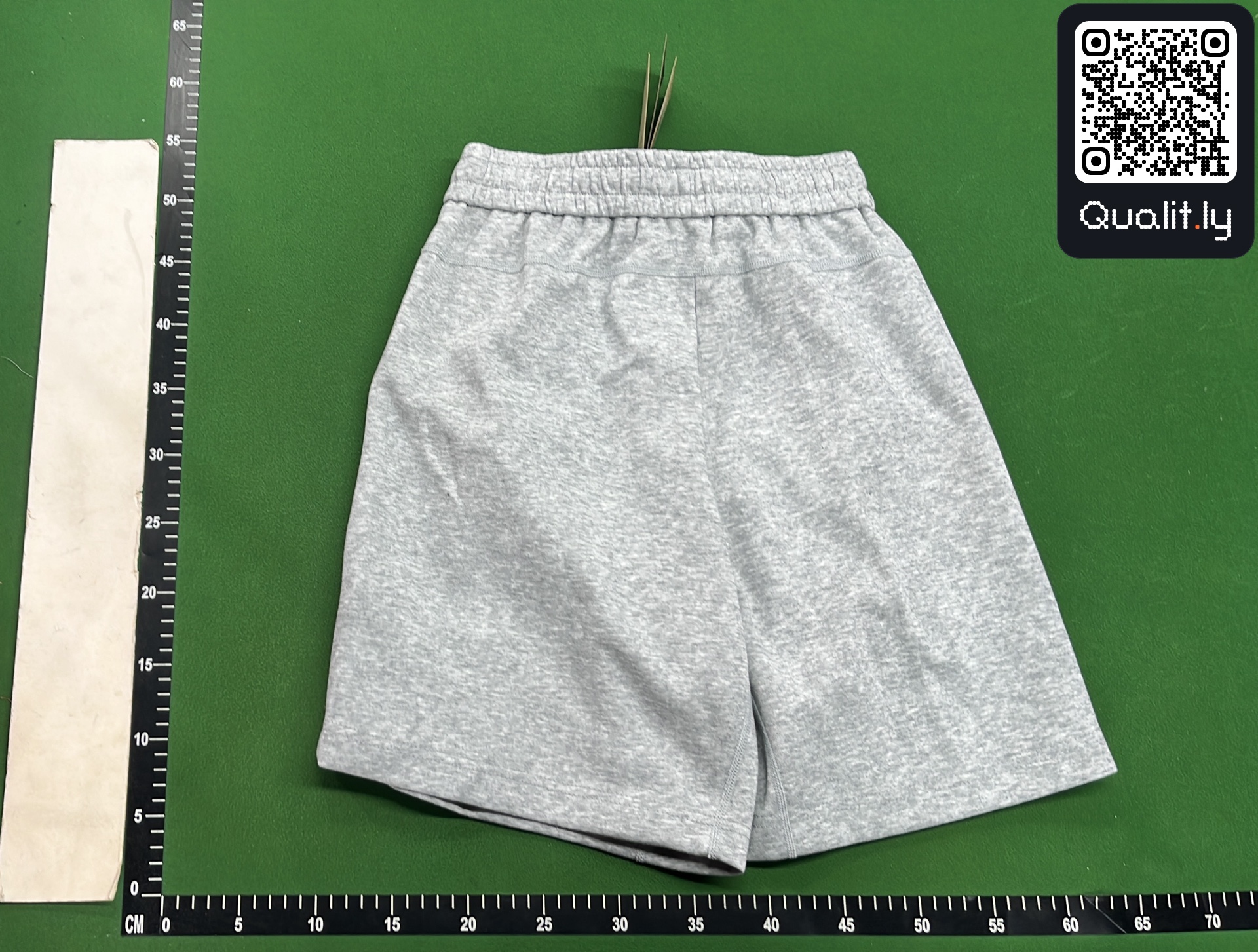 Short — photo QC 3 sur 8