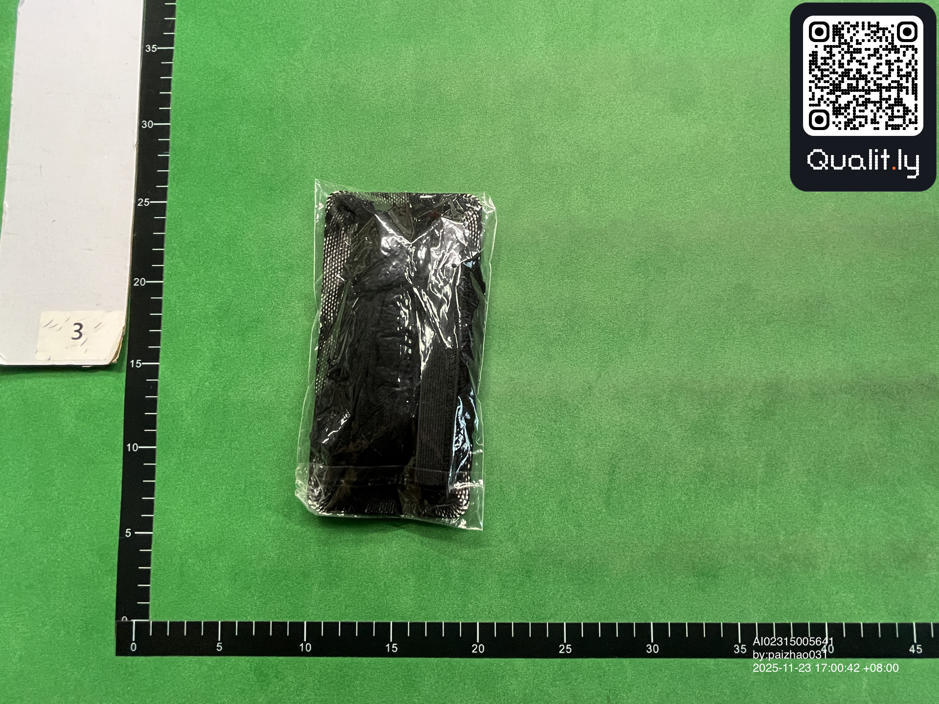 Socks QC photo 1 of 3