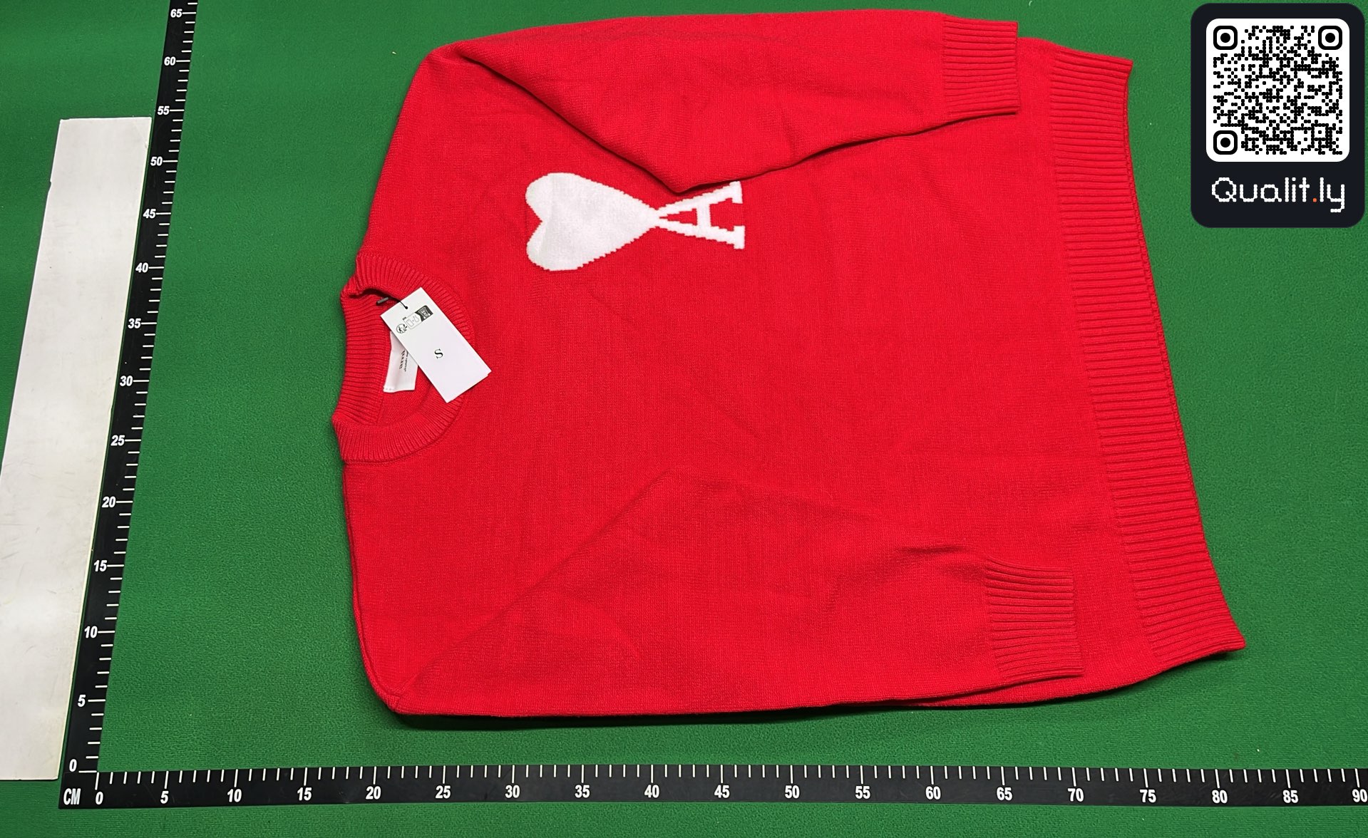 Sweater QC photo 2 of 4