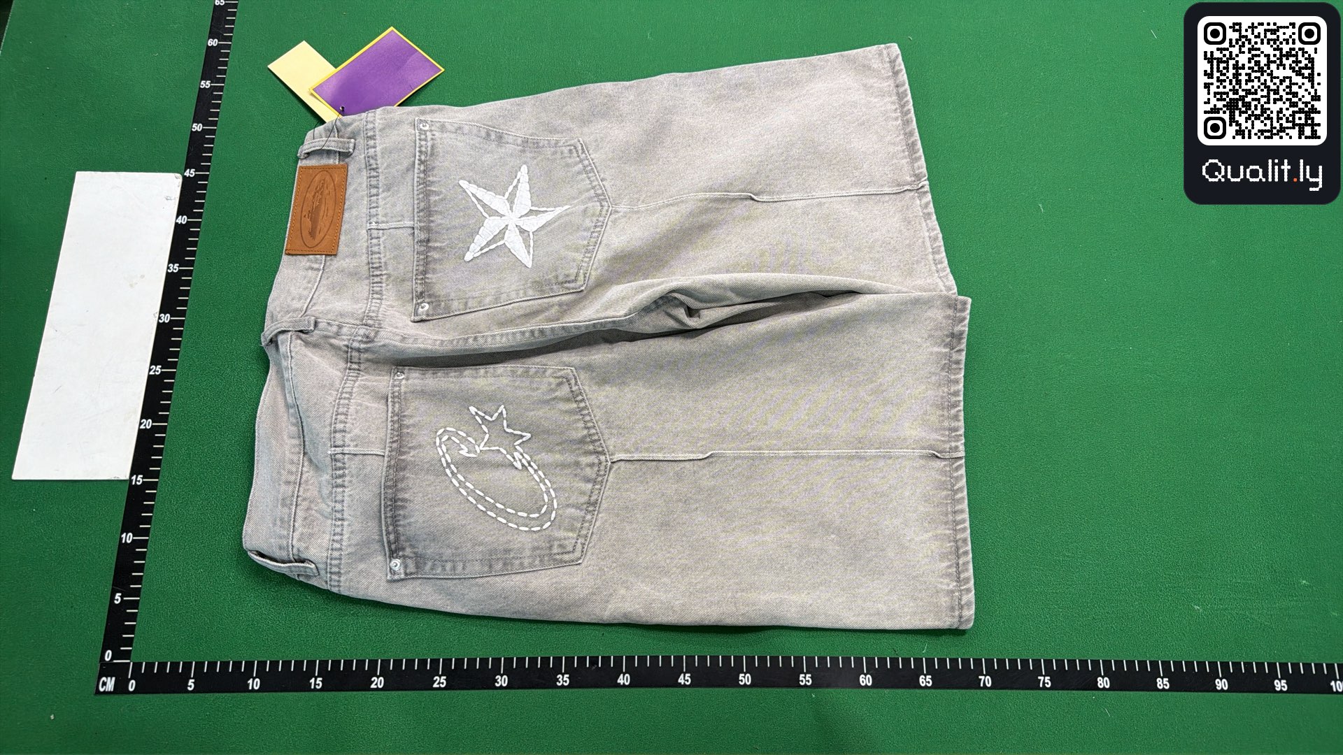 Jeans — QC-foto 3 av 24