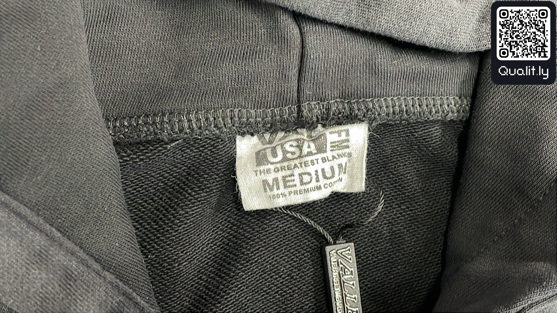 Sweatshirt — foto QC 1 de 4