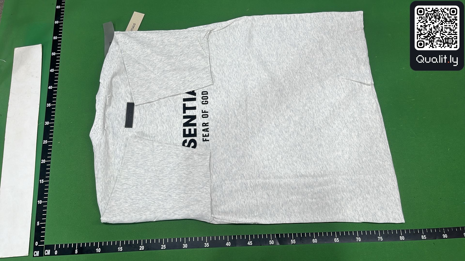 T-shirt — foto QC 3 di 56
