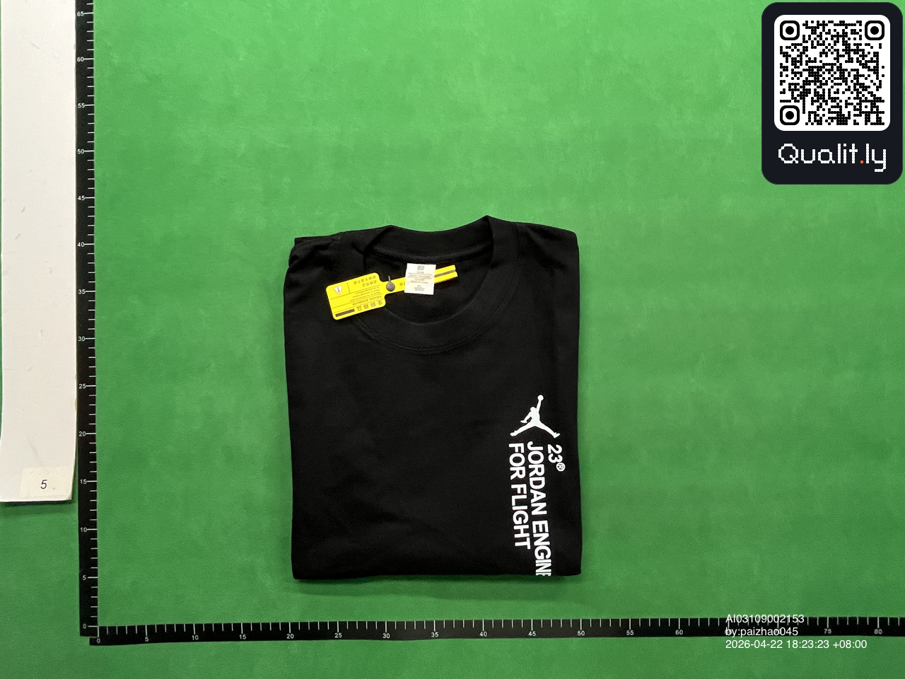 Tricou — fotografie QC 1 din 8
