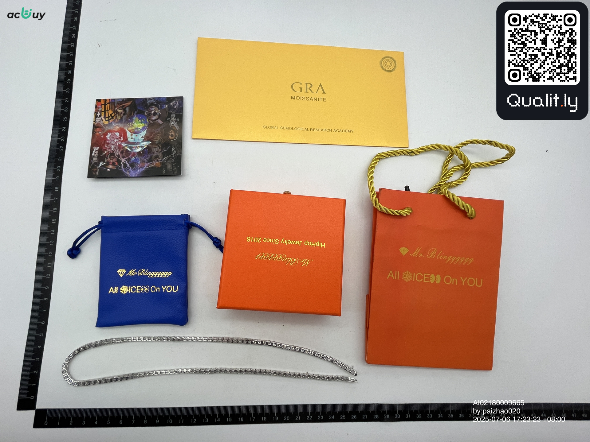 Jewelry QC photo 1 of 3