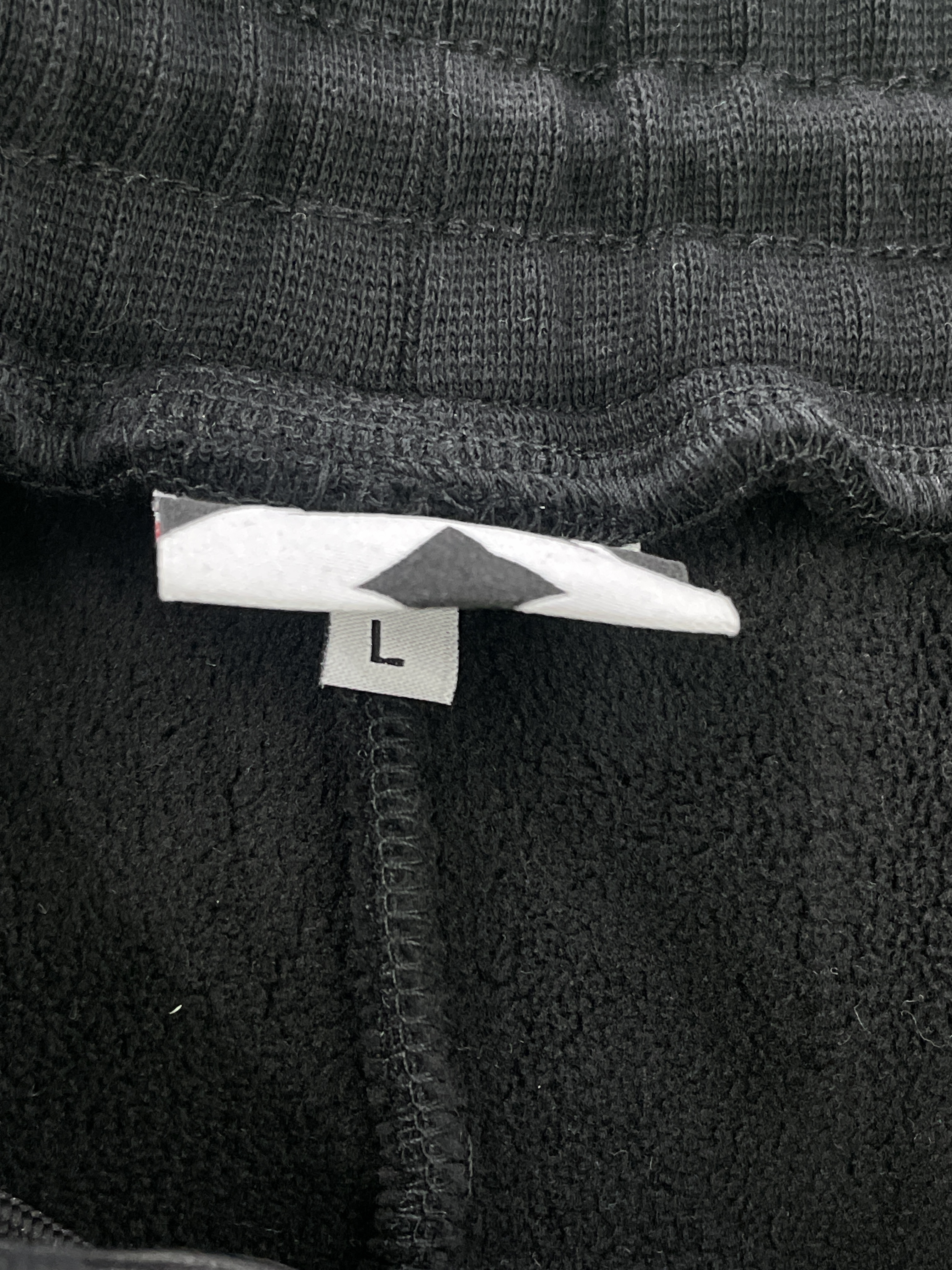 Pants QC photo 1 of 81